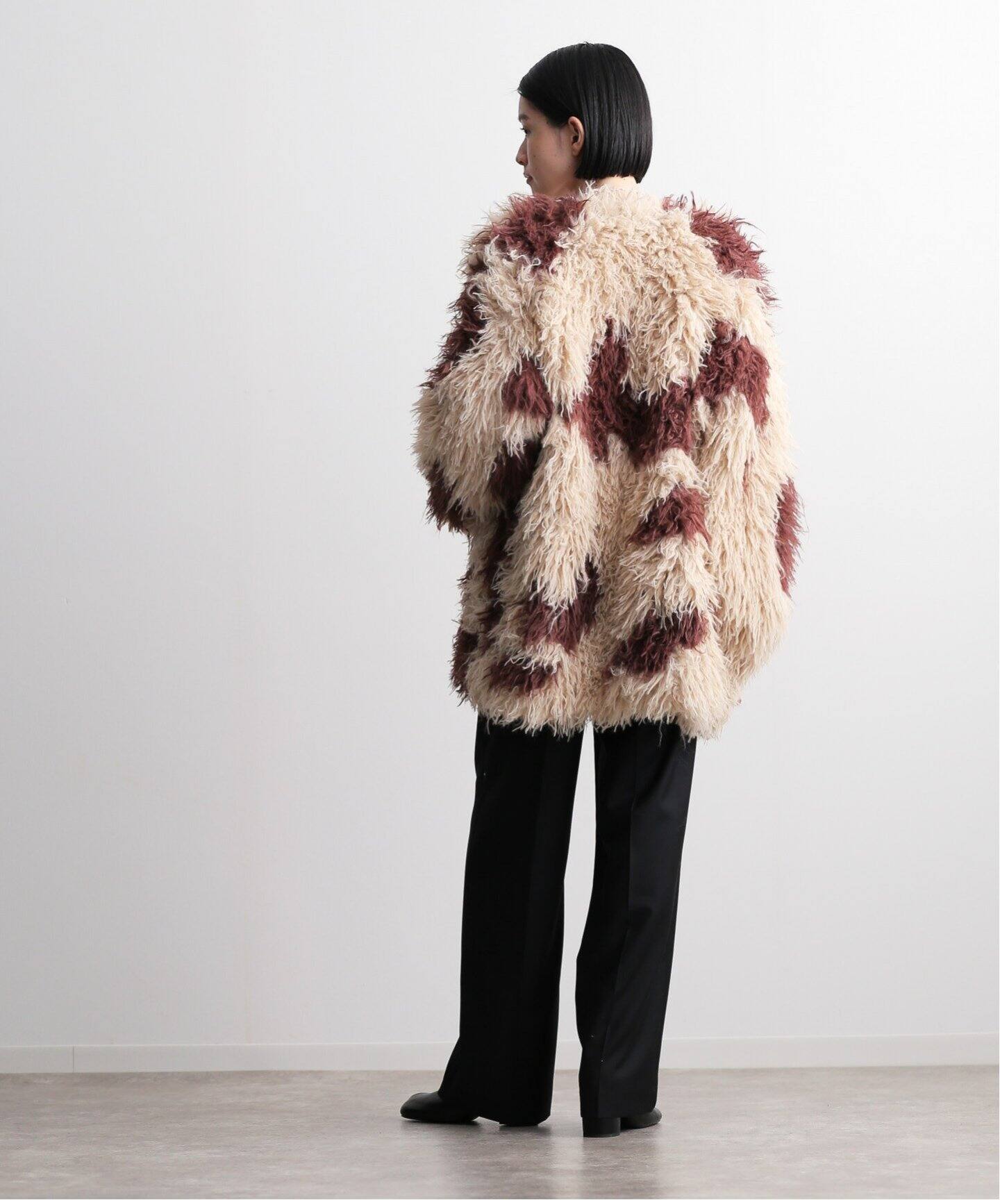 NOUNLESS PERMANENT FAKE FUR COAT（ノーカラーコート）｜BOICE FROM  