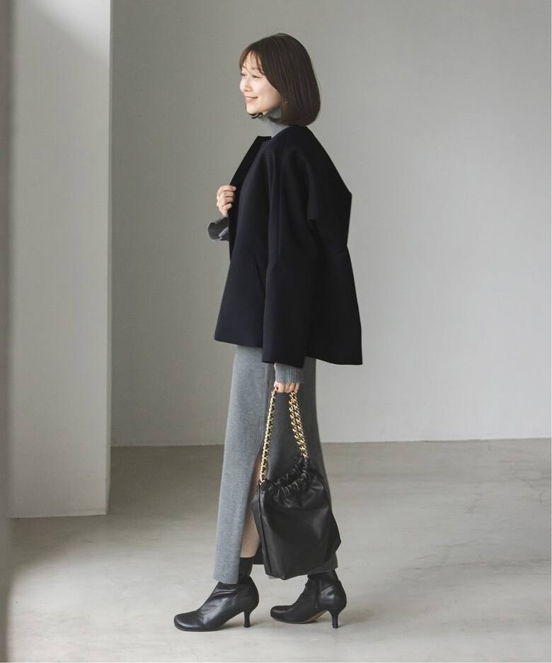 トリプルクロスライトクルーネックショートコート（ノーカラーコート 