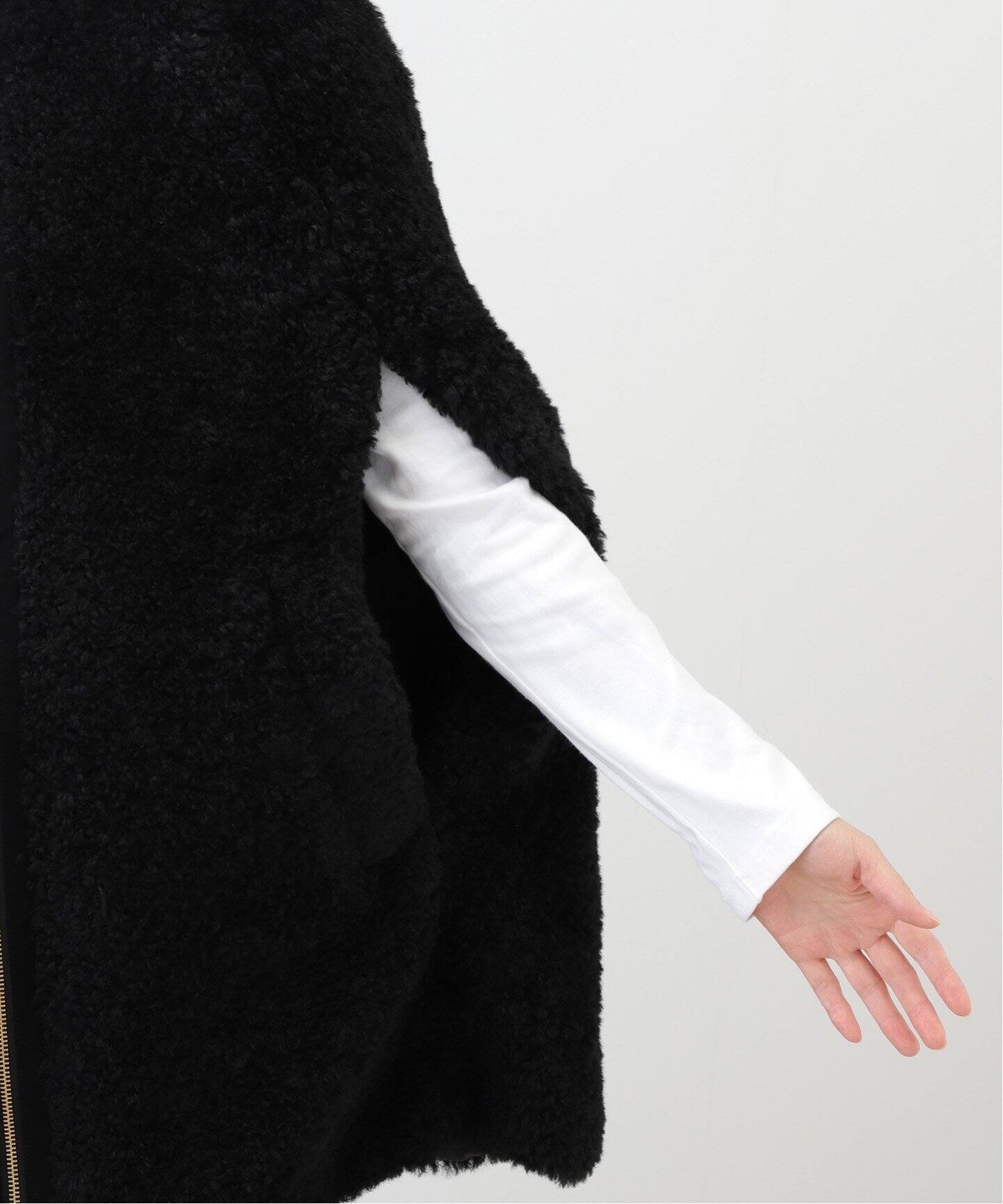 DE BALL FUR CAPE（ポンチョ・マント）｜L