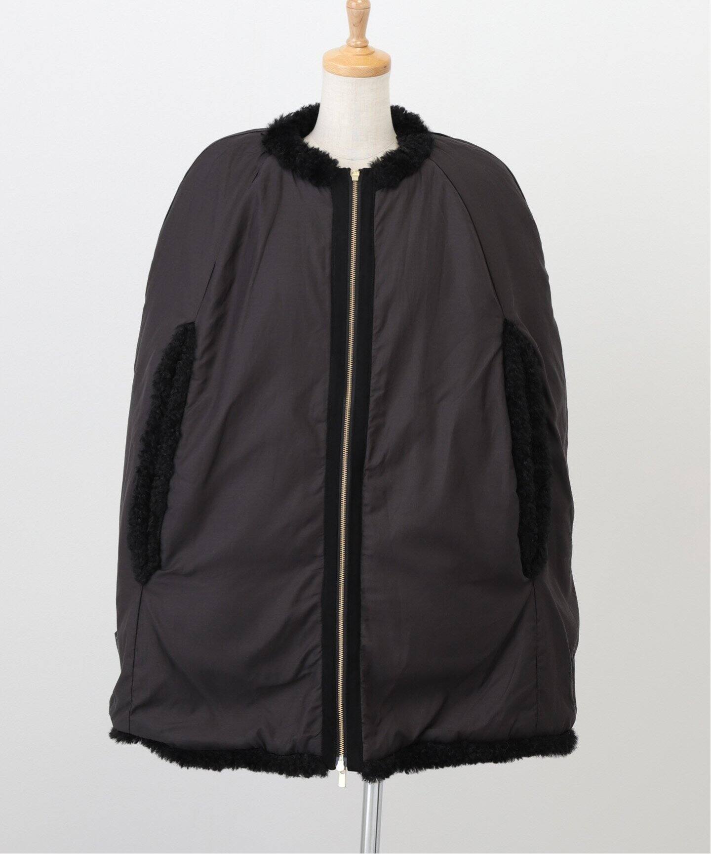 DE BALL FUR CAPE（ポンチョ・マント）｜L