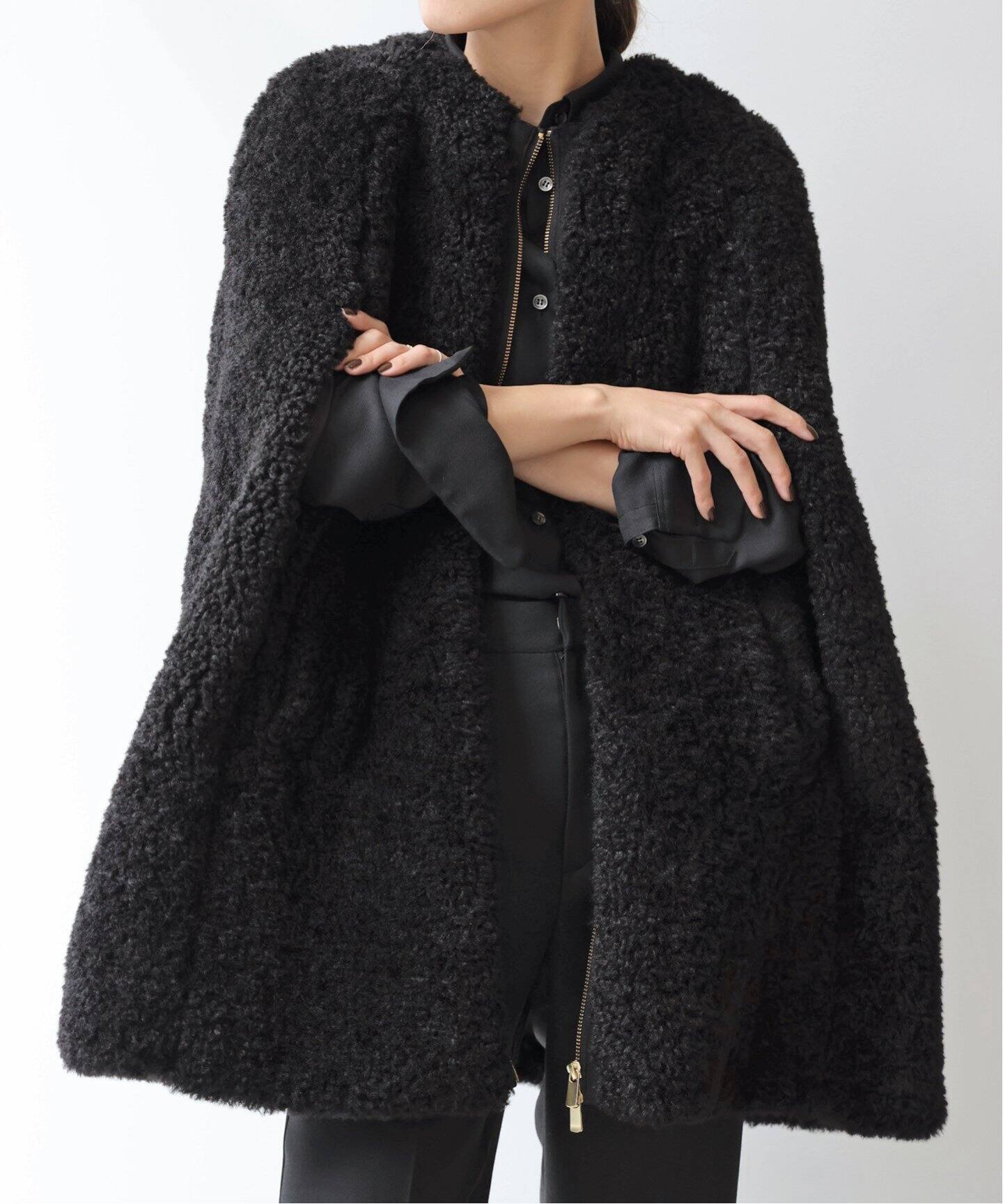 DE BALL FUR CAPE（ポンチョ・マント）｜L 