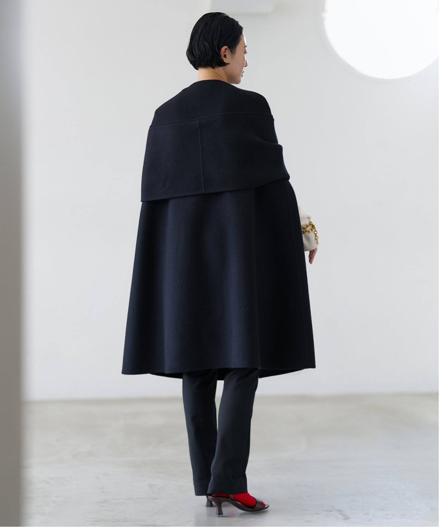 Super140s マントコート（ポンチョ・マント）｜VERMEIL par iena  