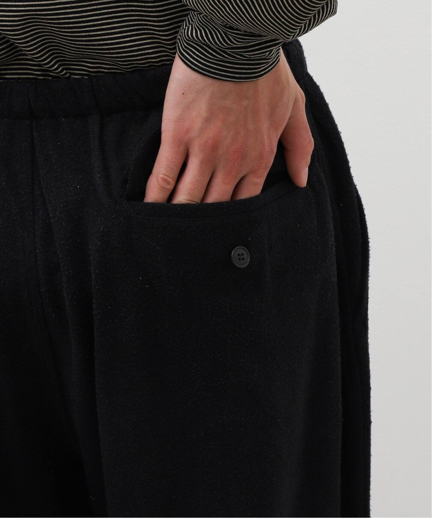 COMOLI / コモリ】シルクネップ ドローストリングパンツ（その他パンツ 