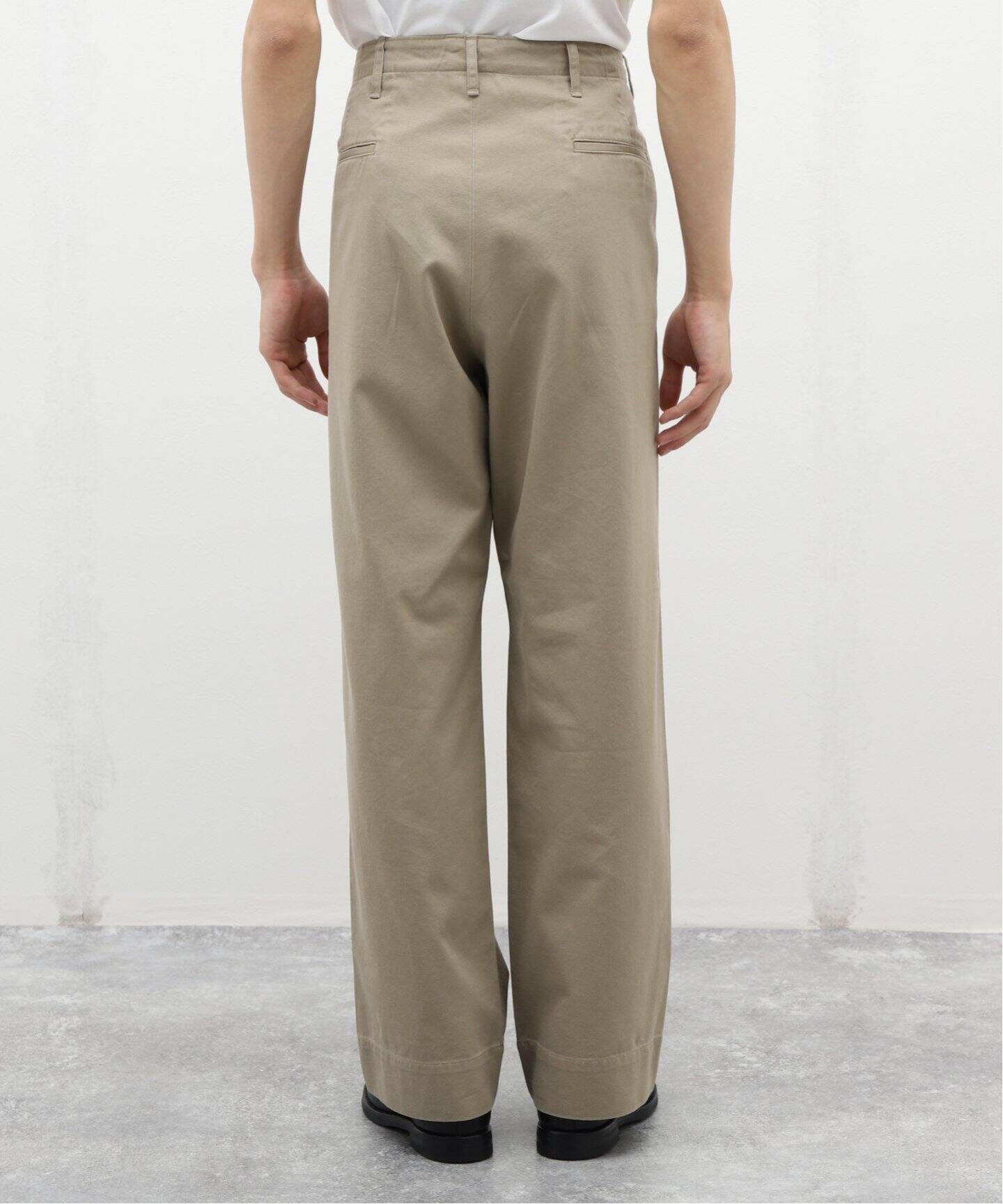 COMOLI / コモリ】KHAKI チノパンツ（チノパンツ）｜L 