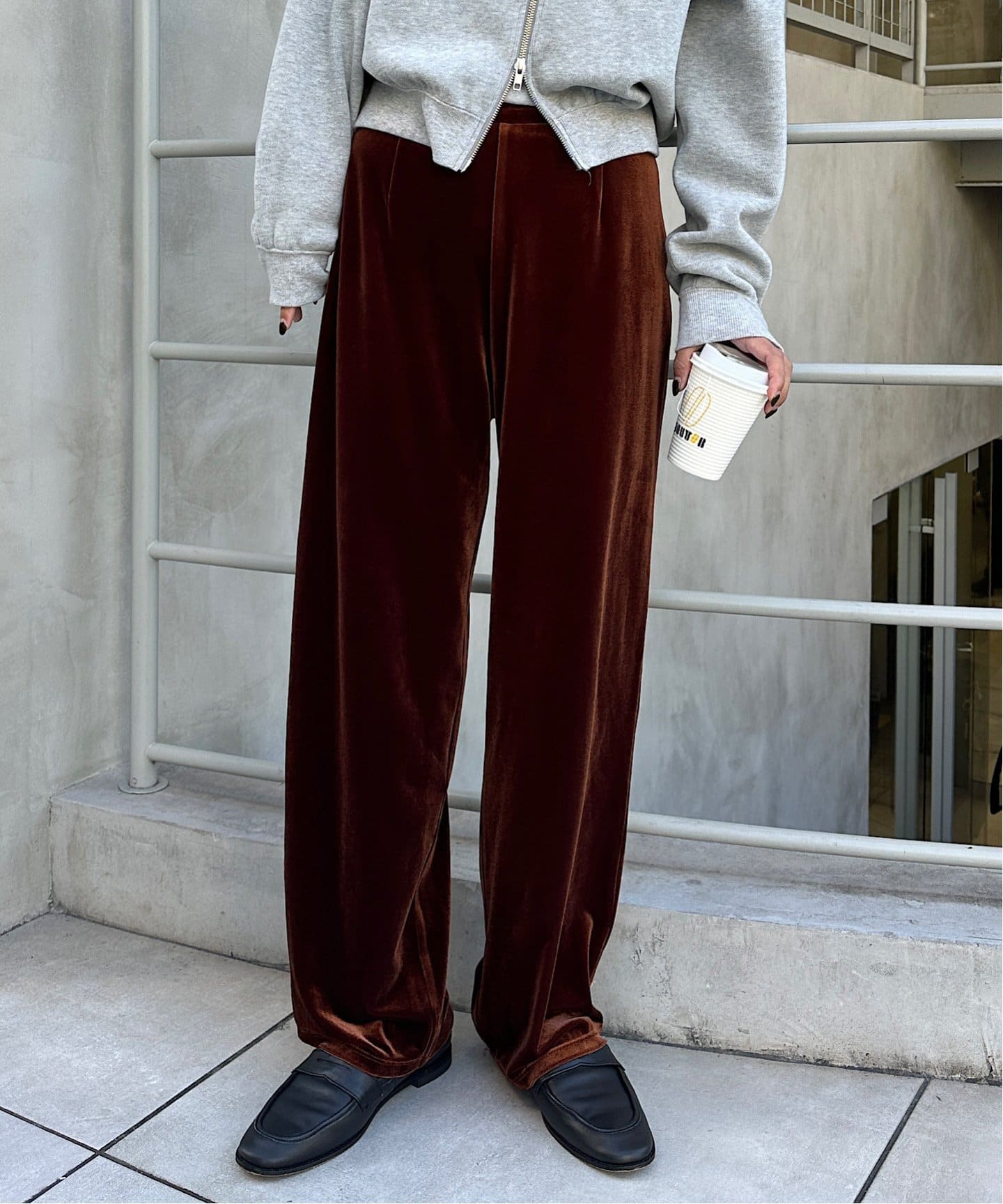 OUTDOOR PRODUCTS ベロアフレアパンツ ベロアフレアパンツ（スラックス）｜OUTDOOR PRODUCTS