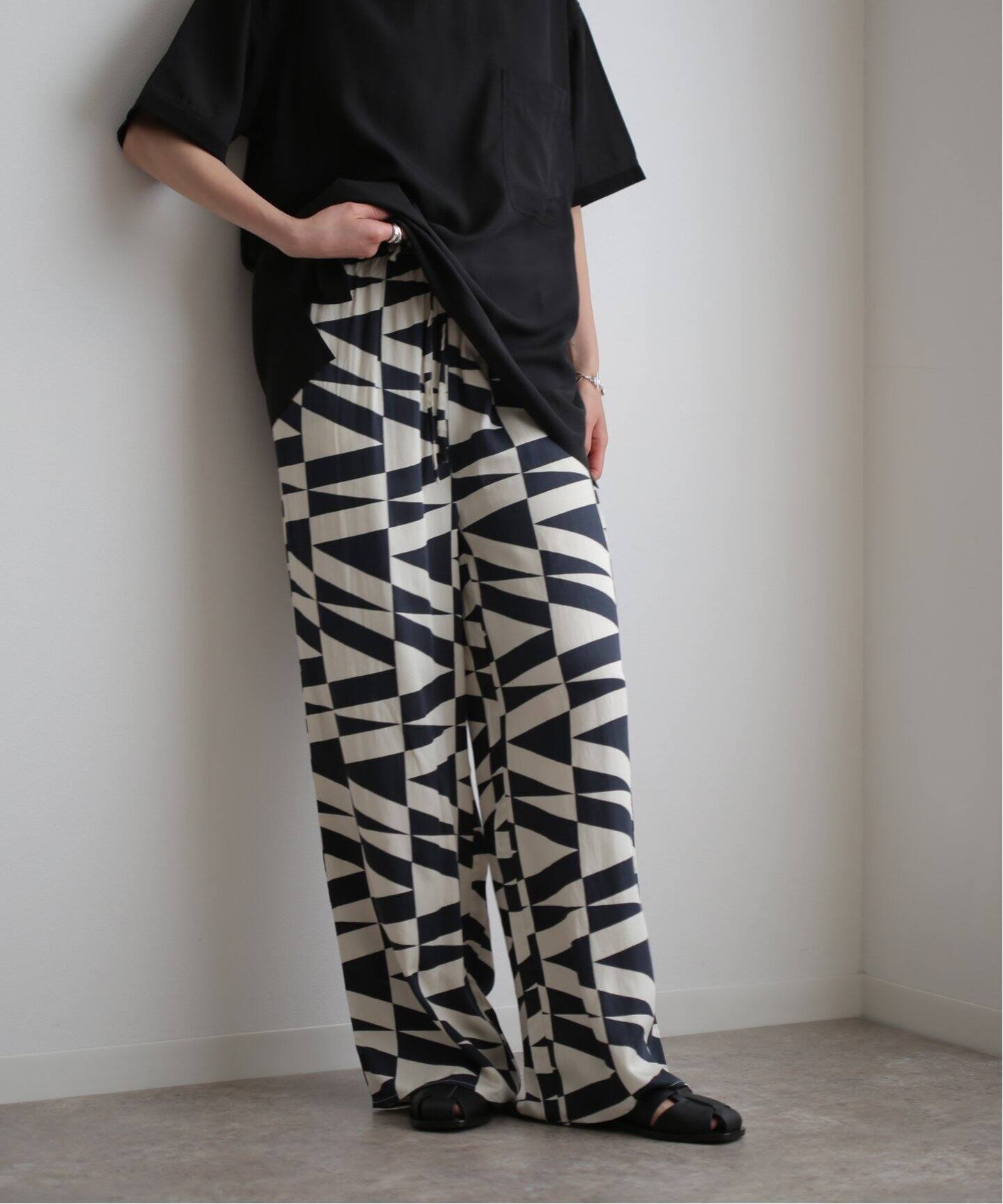 anuke Geometric Satin Pants 62410711（スラックス）｜BOICE FROM  