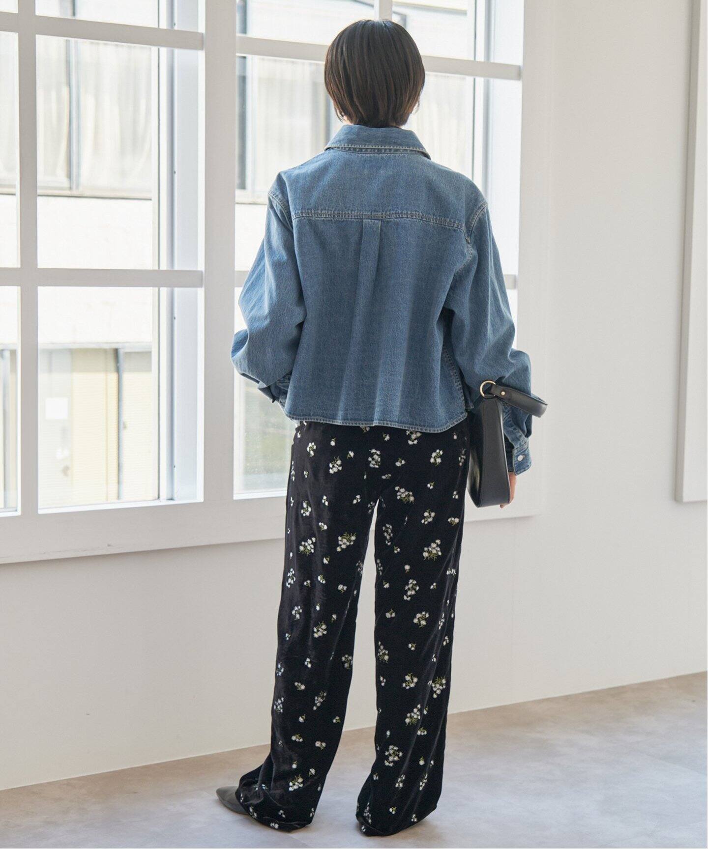 ブーケエンブロイダリーストレートパンツ（スラックス）｜Spick