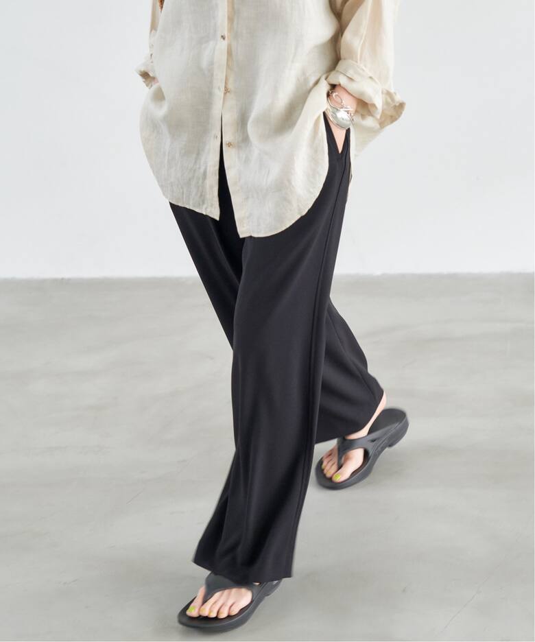 シルキードレープ2タックワイドパンツ（スラックス）｜Spick and Span  