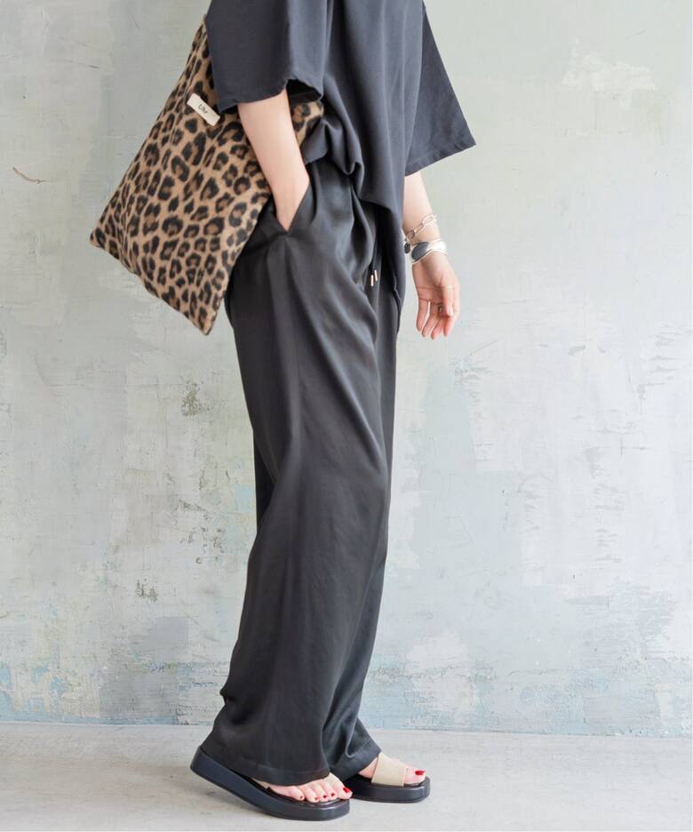 サテンイージーパンツ（その他パンツ）｜Spick and Span（スピック  