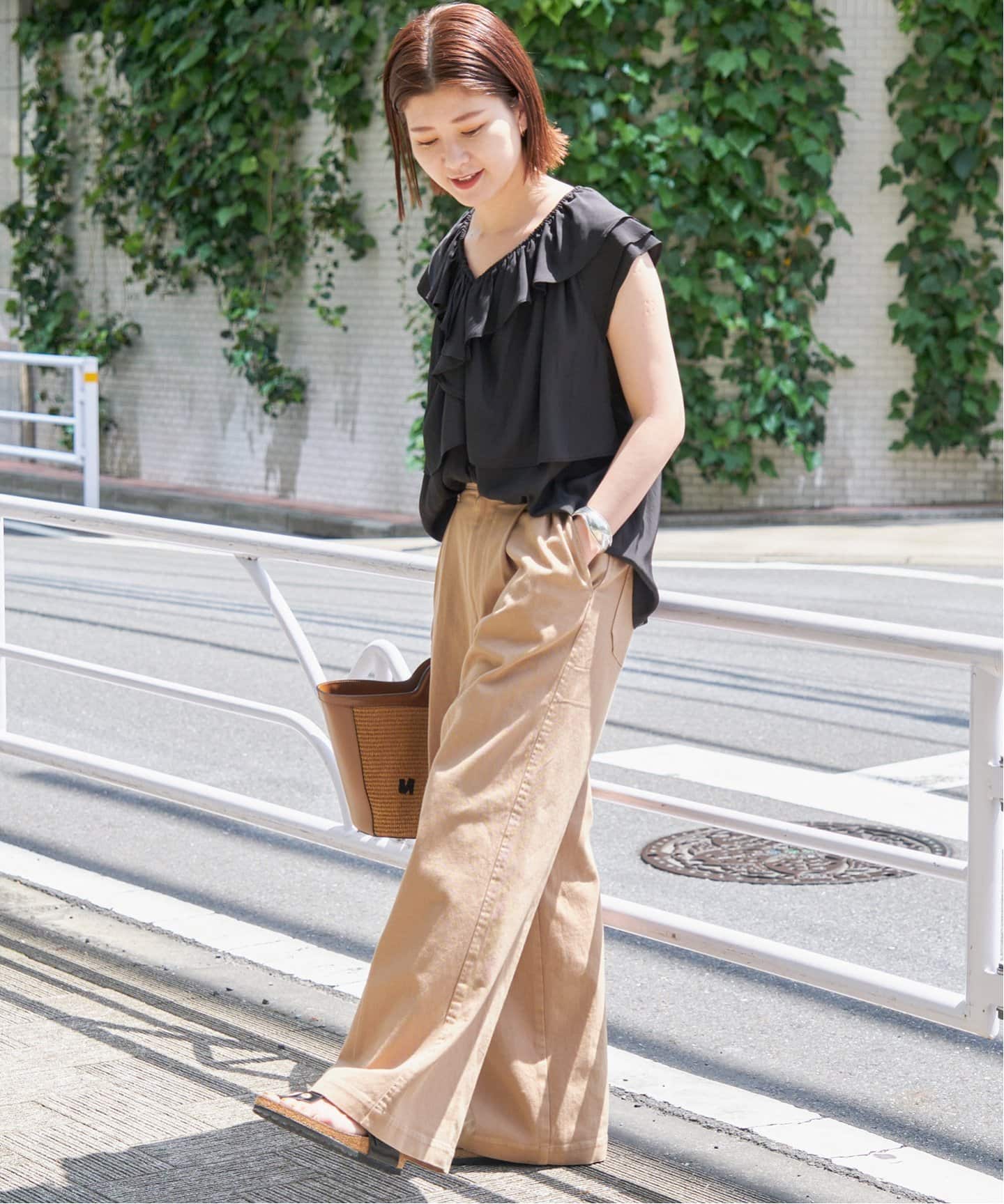 新品タグ付きSpick & Span ホワイト36ハイウェスト ワイドパンツ