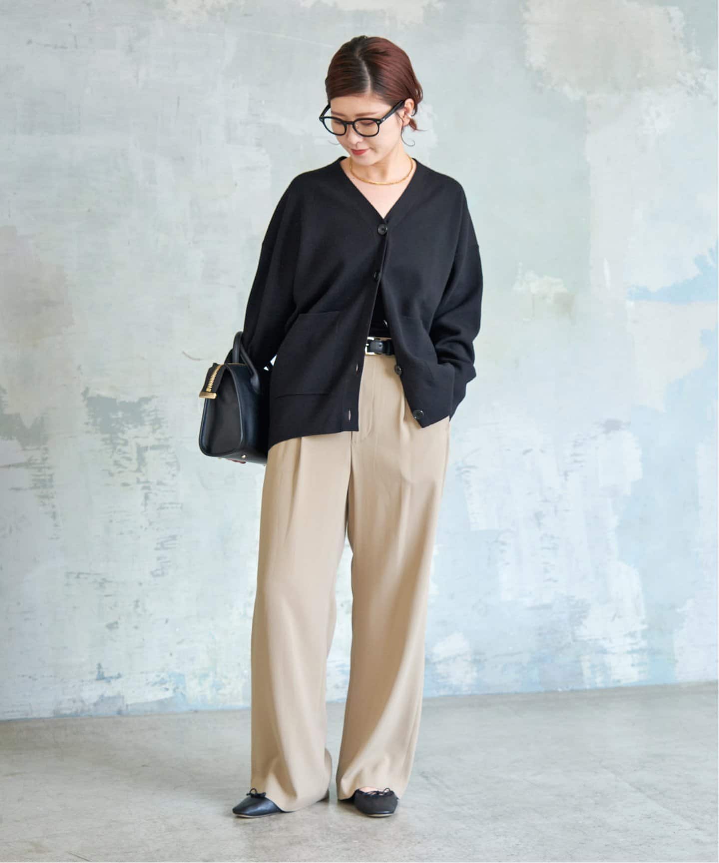 シルキードレープタックストレートパンツ（スラックス）｜Spick and