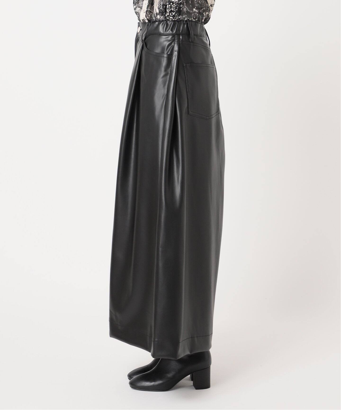 フェイクレザースカートパンツ（その他パンツ）｜HARDY NOIR