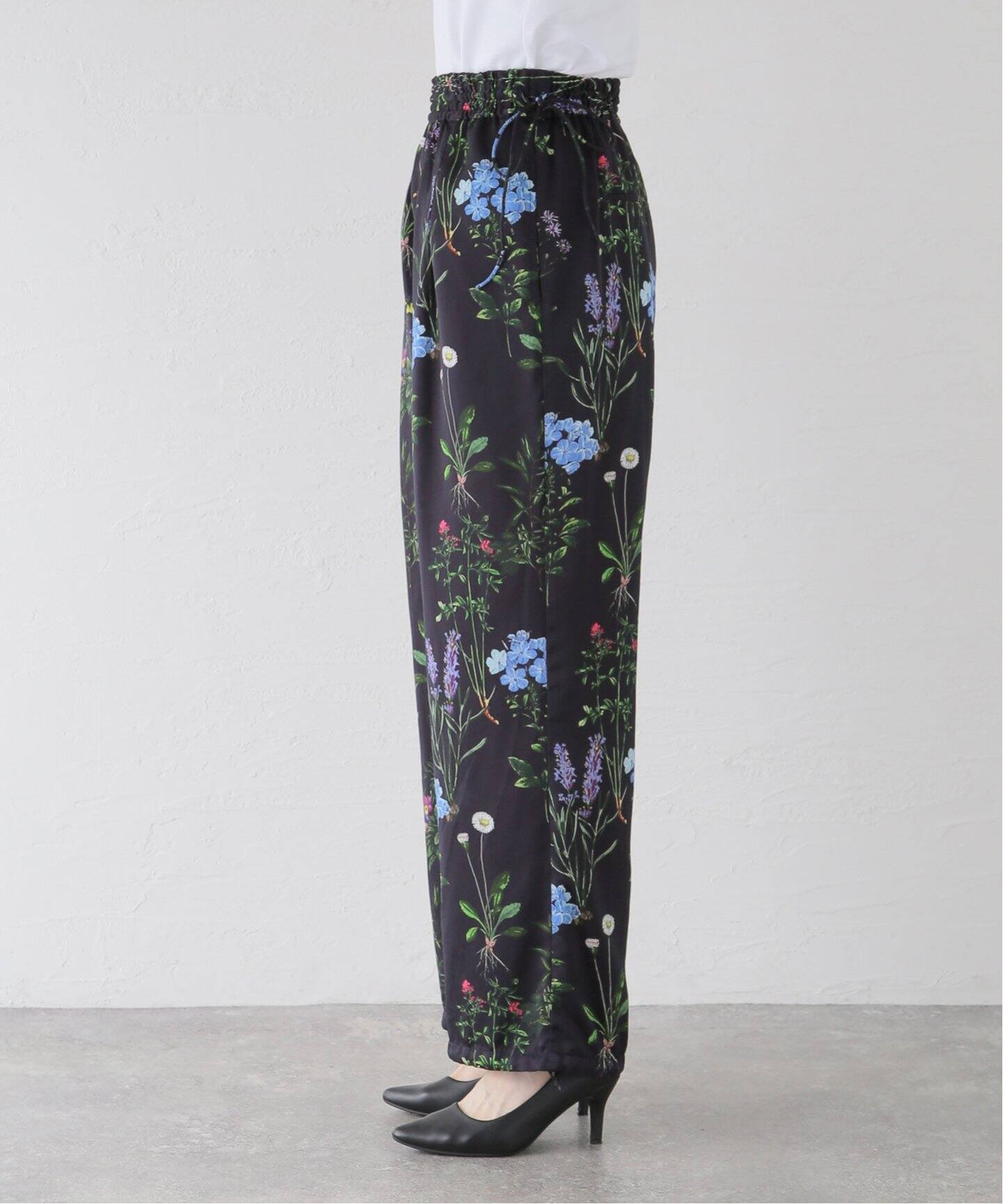 TICCA / ティッカ フラワープリントパンツ 0241416422