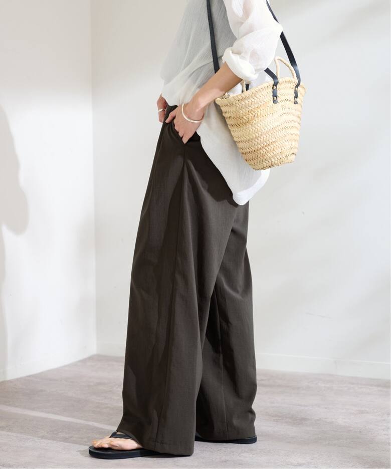 撥水リサイクルPeラップワイドパンツ（スラックス）｜FRAMeWORK  