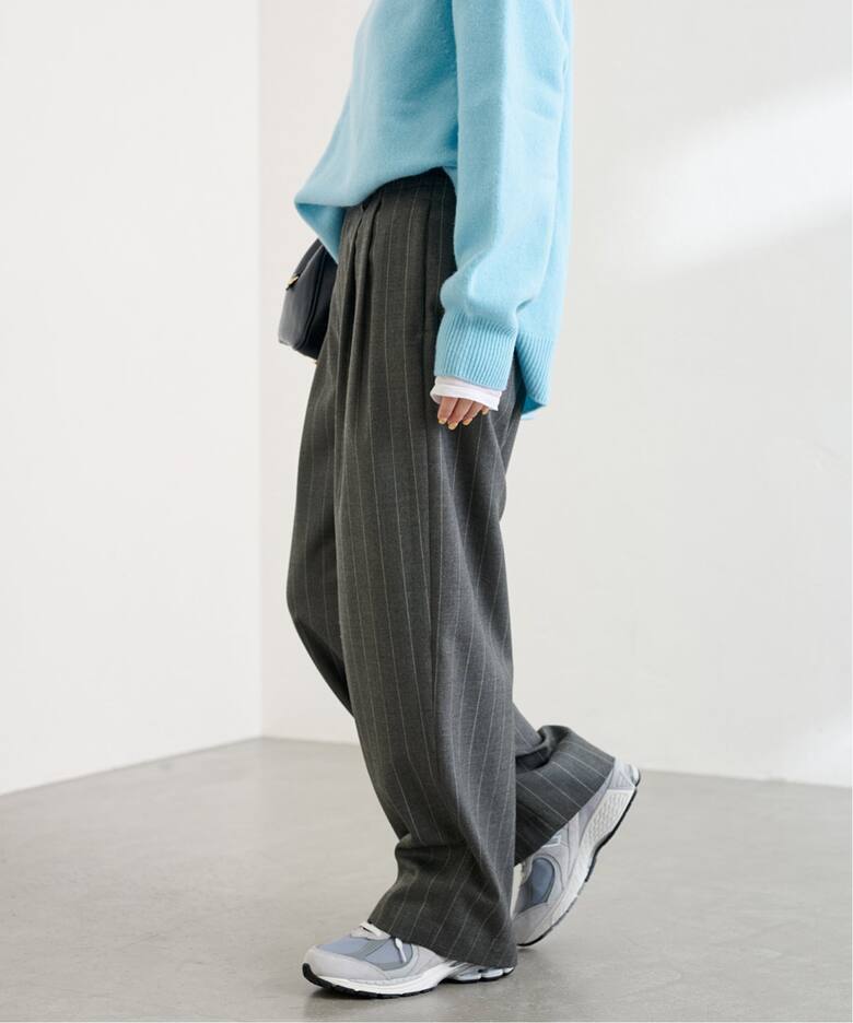 ウール100タックワイドテーパードパンツ（ストライプ）（スラックス 