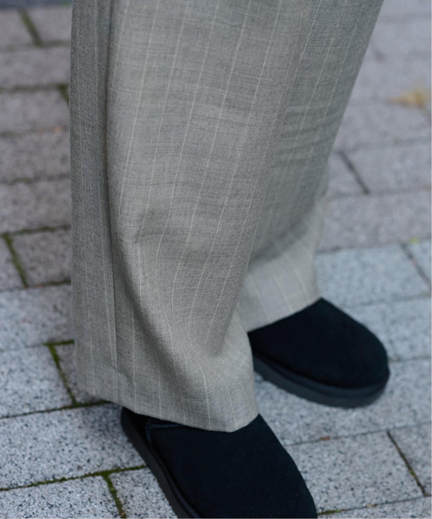 【極美品】BEAMS+ タック ワイド テーパード ウール トラウザーズ パンツ 極美品】BEAMS+ タック ワイド テーパード ウール トラウザーズ パンツ