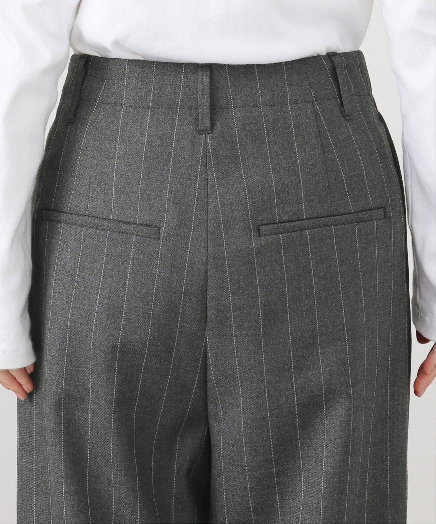 ウール100タックワイドテーパードパンツ（ストライプ）（スラックス