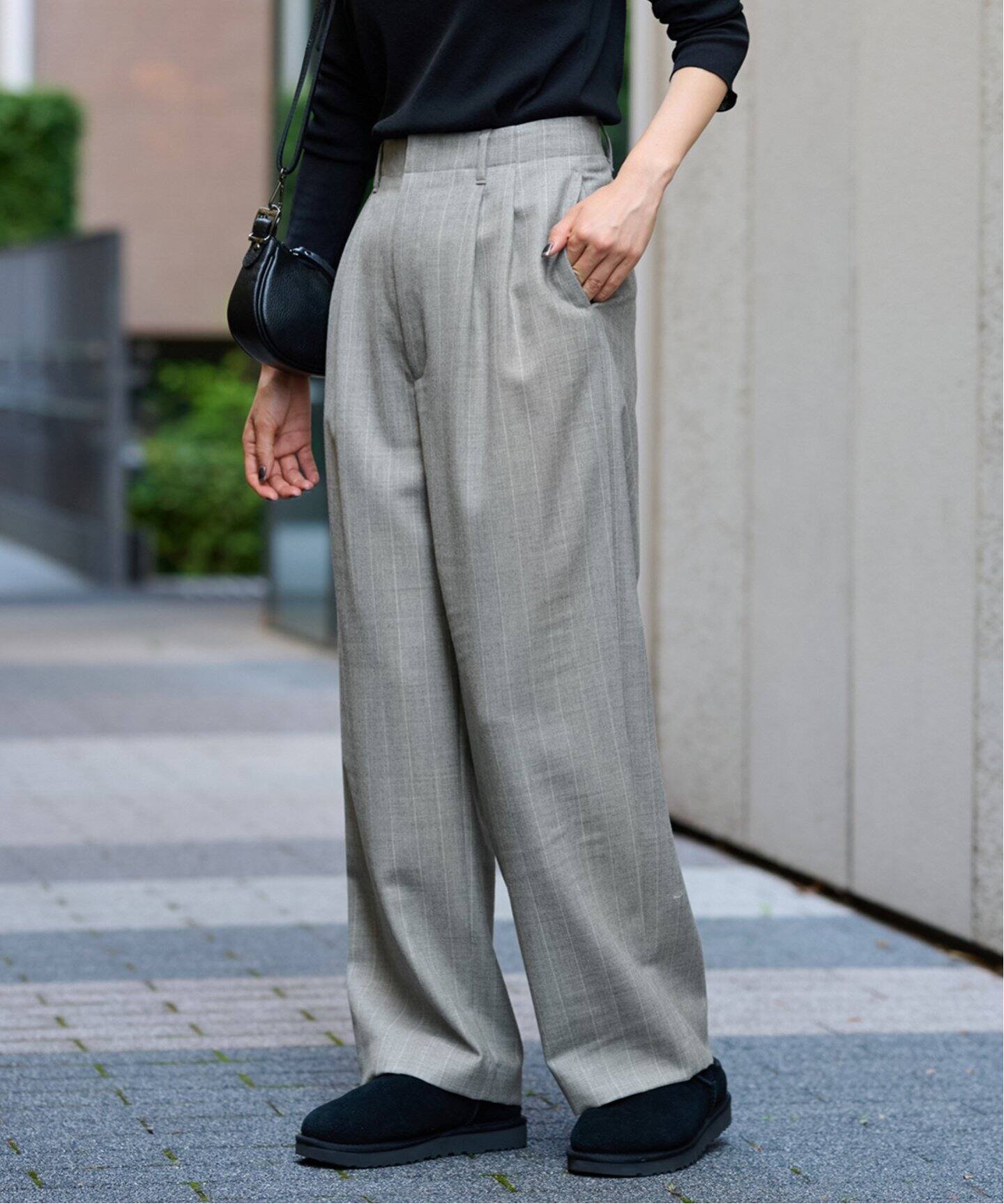 ウール100タックワイドテーパードパンツ（ストライプ）（スラックス 