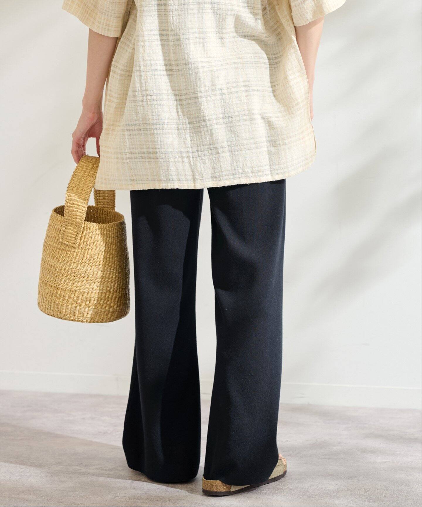 ハイツイストコットンタックパンツ（その他パンツ）｜FRAMeWORK  