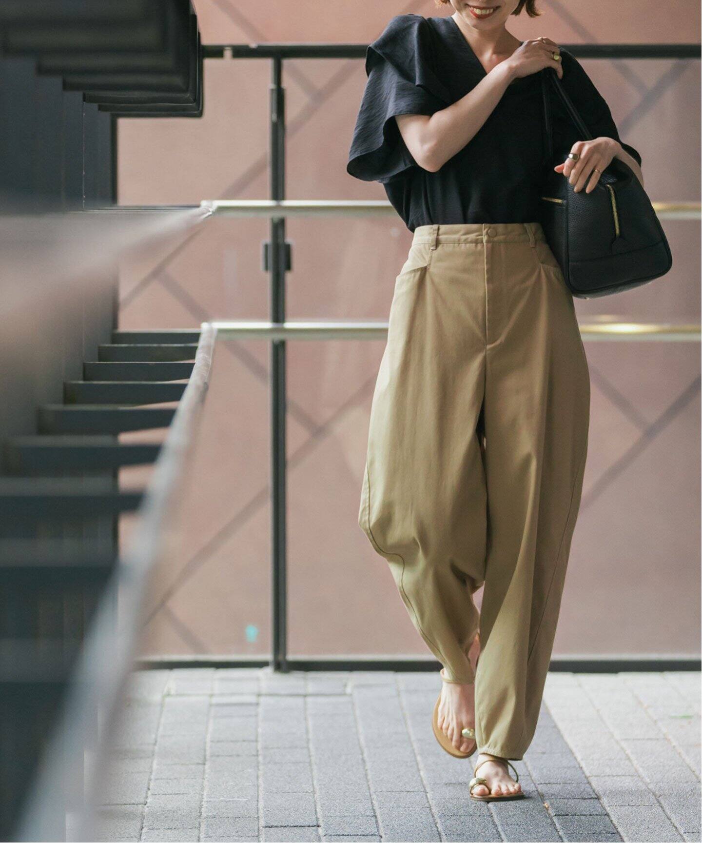 一部店舗・WEB限定追加》カーブシルエットパンツ（チノパンツ）｜NOBLE 