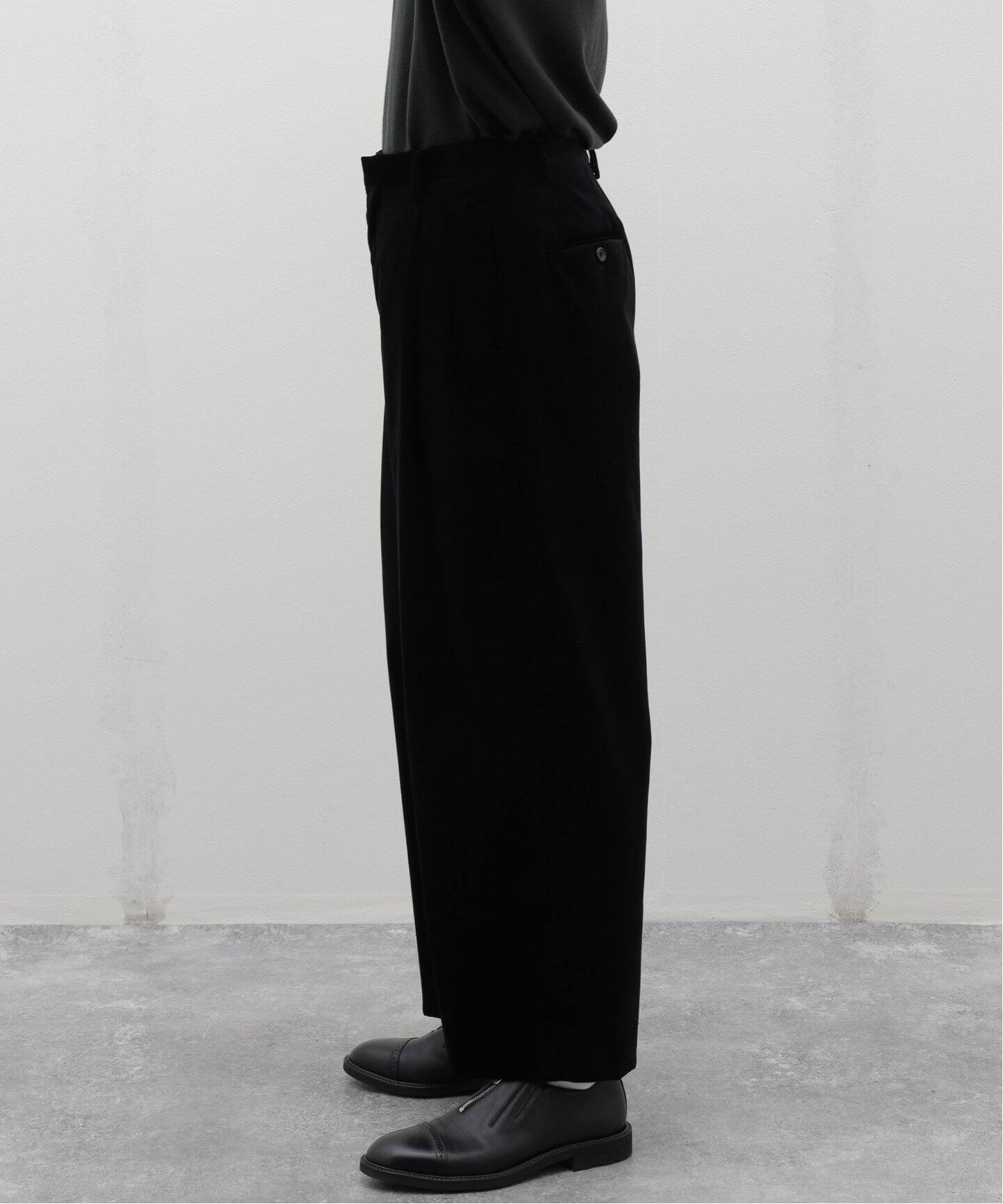 LA BOUCLE (ラブークル) VELVET W BAGGY パンツ（スラックス 
