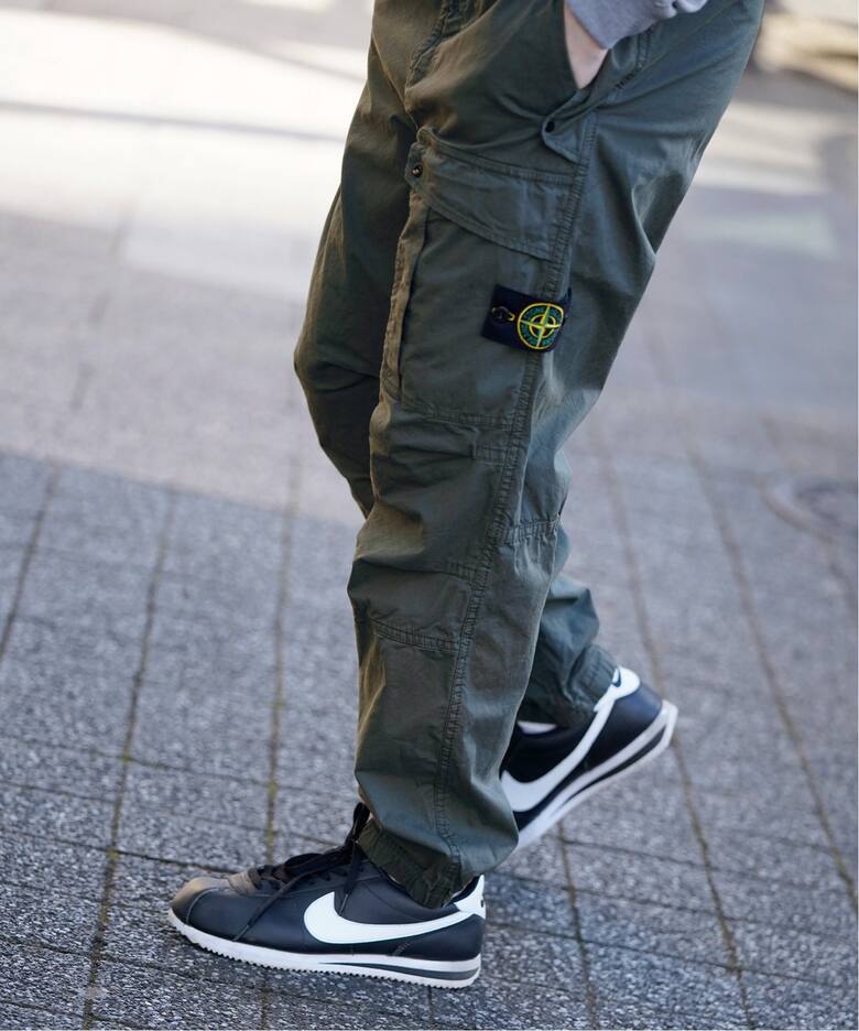 STONEISLAND / ストーンアイランド】カーゴパンツルーズ（カーゴパンツ 
