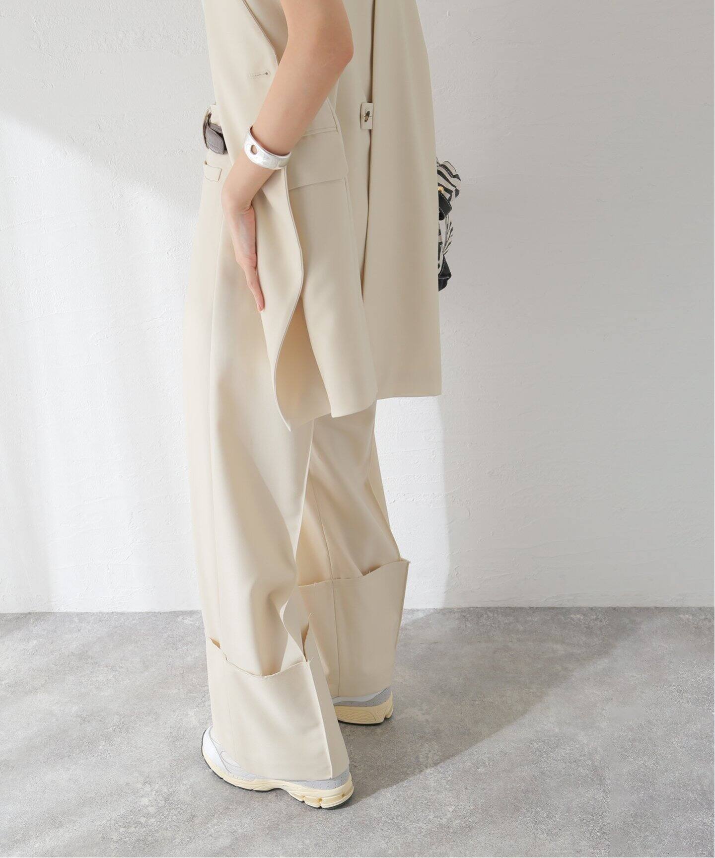 Uhr/ウーア】Cuffed Trousers：パンツ（その他パンツ）｜JOURNAL 