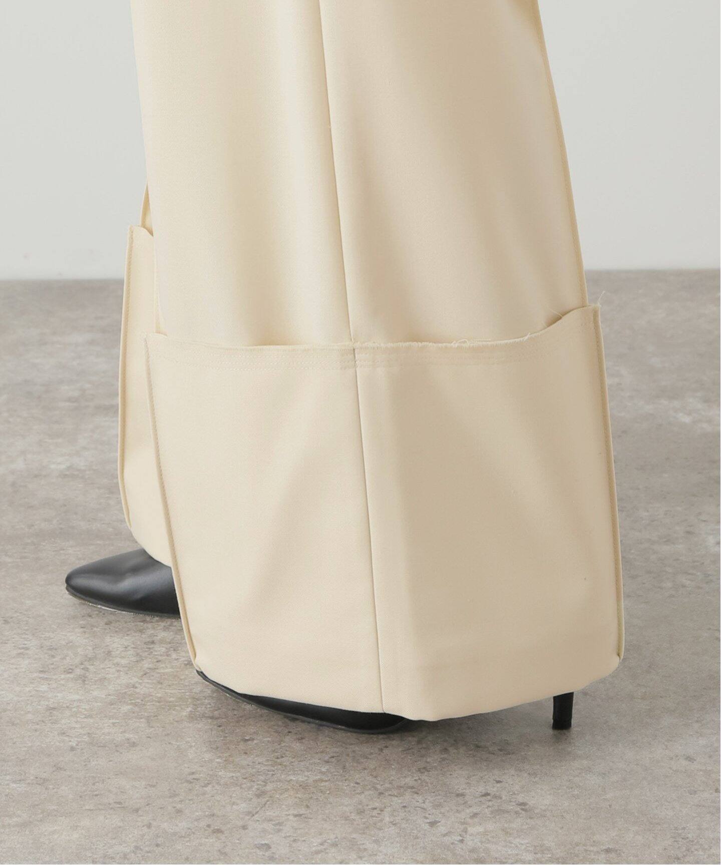 Uhr/ウーア】Cuffed Trousers：パンツ（その他パンツ）｜JOURNAL 