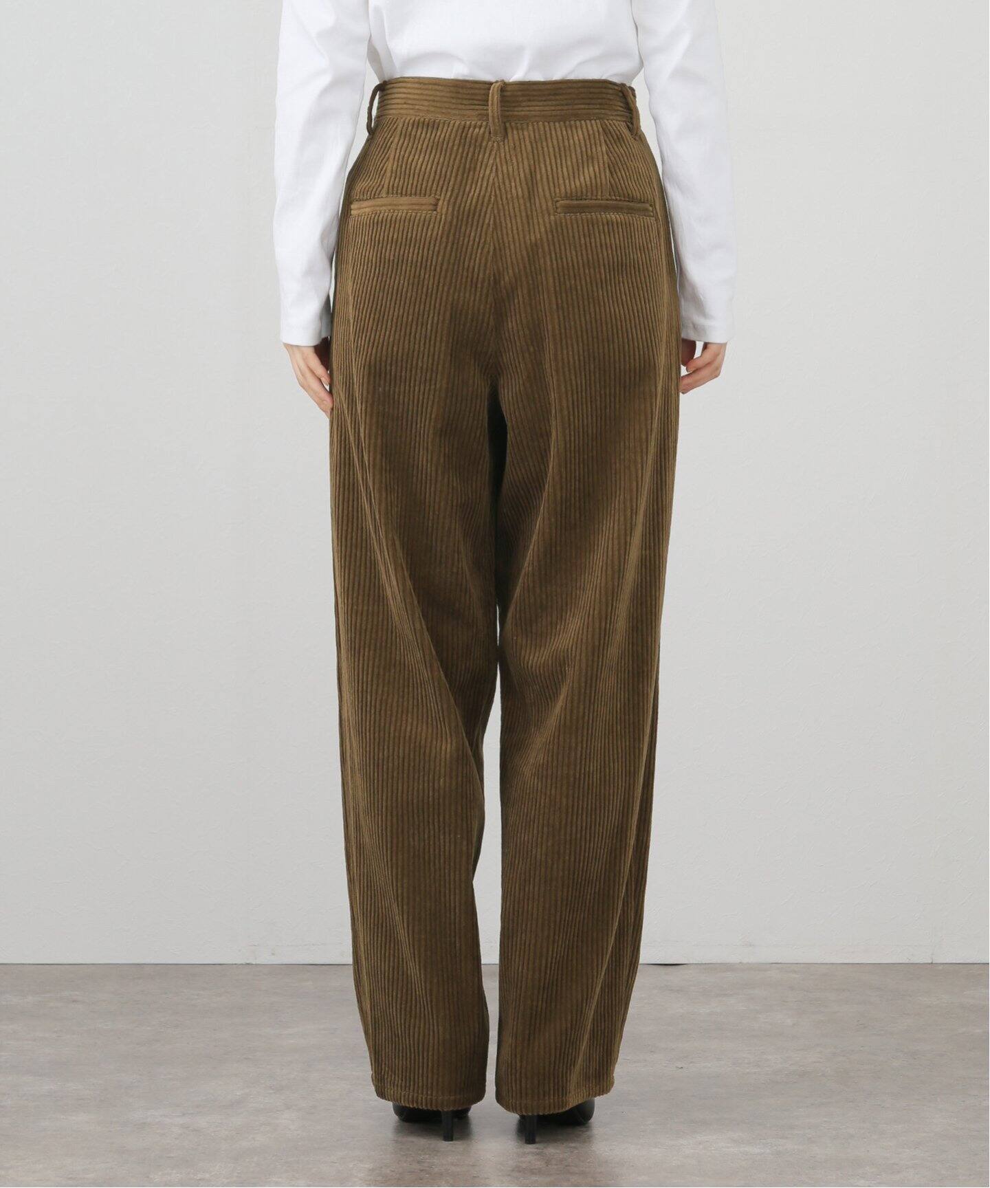 完売品❗️THE NEWHOUSE ROW ひきたつ LEGGING