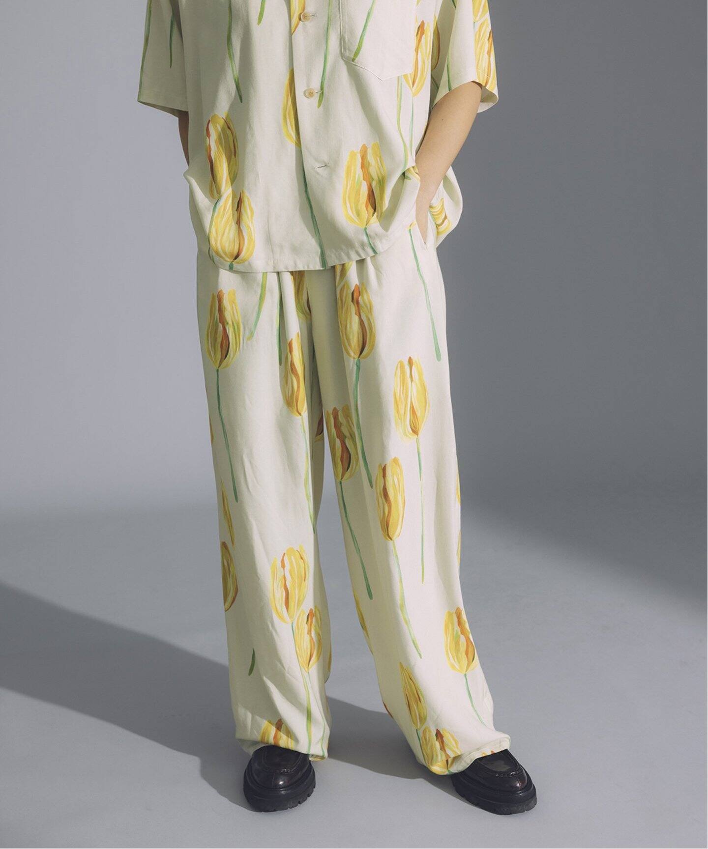 TOLIGHT×JOURNALSTANDARD】TULIPプリントパンツ（その他パンツ  