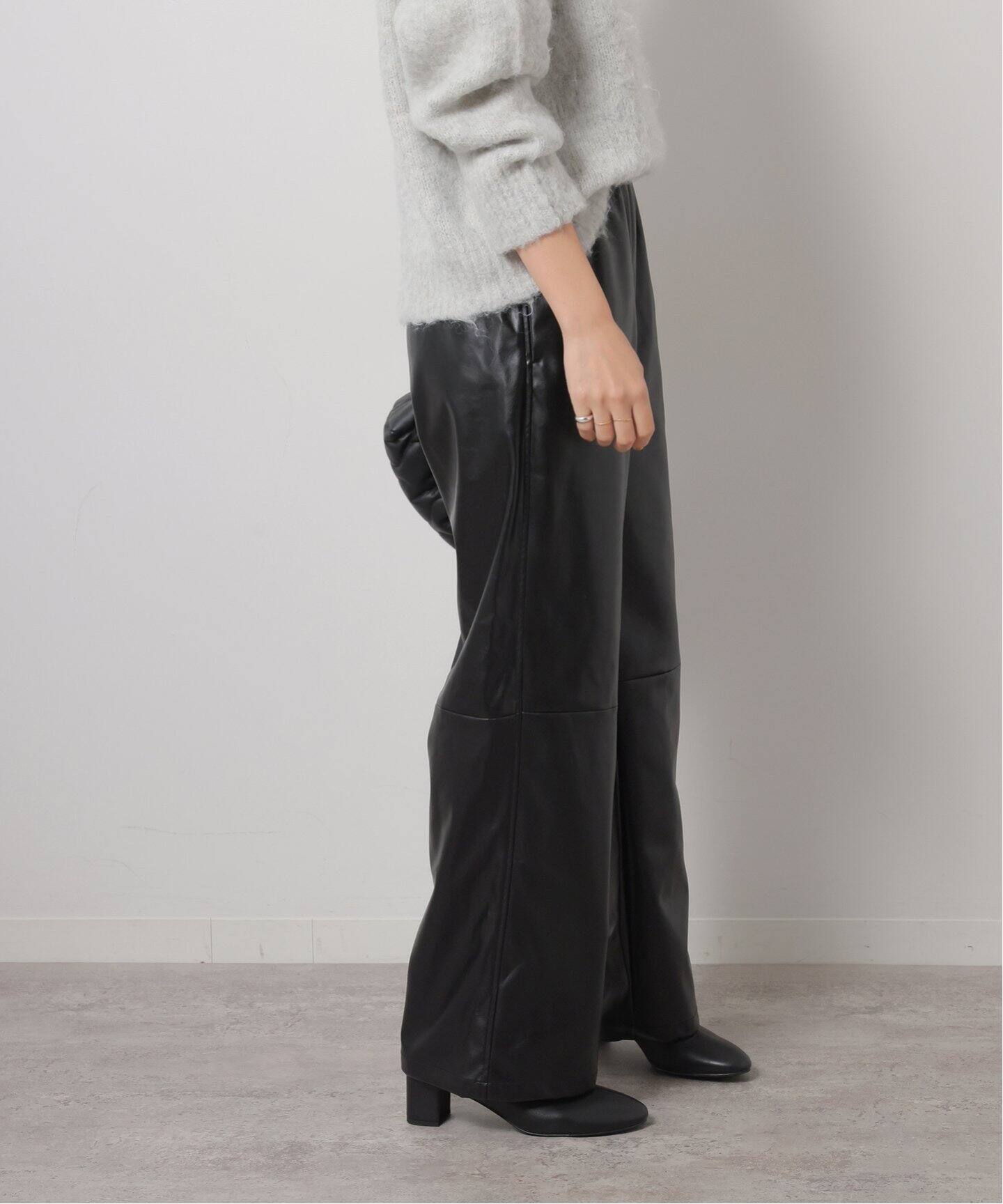 フェイクレザーイージーパンツ（その他パンツ）｜JOURNAL STANDARD