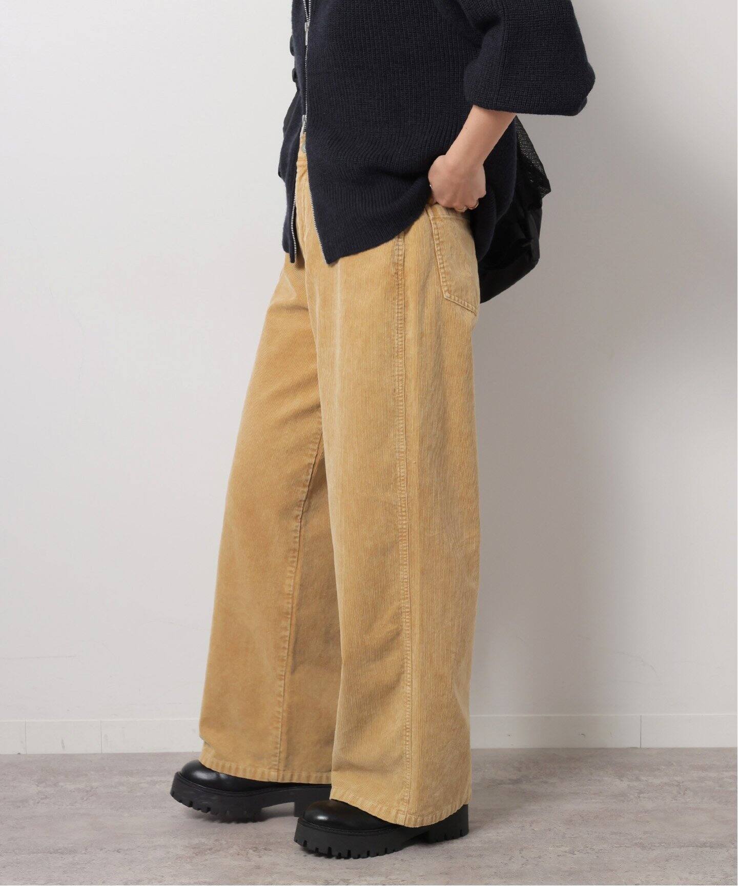 ピグメントコーデュロイパンツ（スラックス）｜JOURNAL STANDARD  