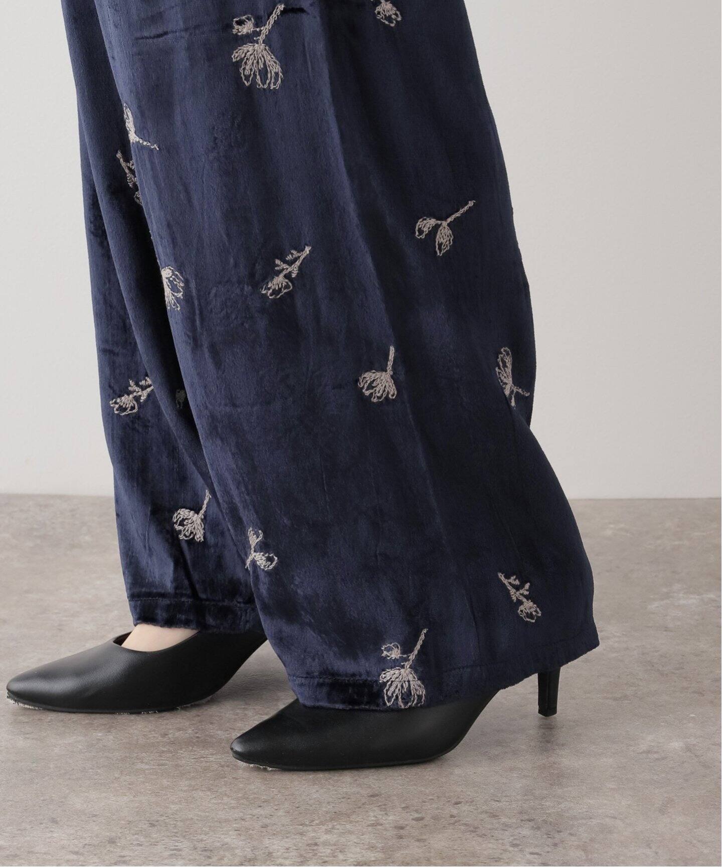 TODAYFUL / トゥデイフル】 Embroidery Velour Pants：パンツ（その他 