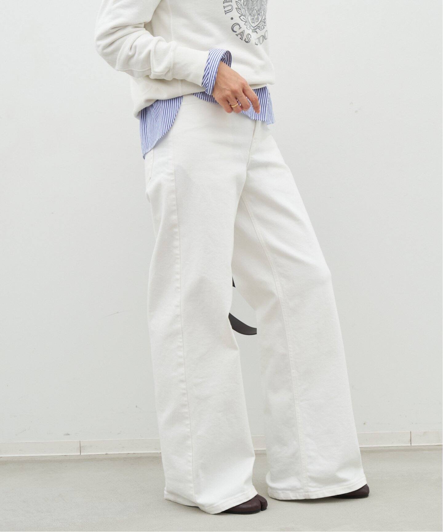Loose Jeans (white)（デニムパンツ・ジーンズ）｜Deuxieme Classe 