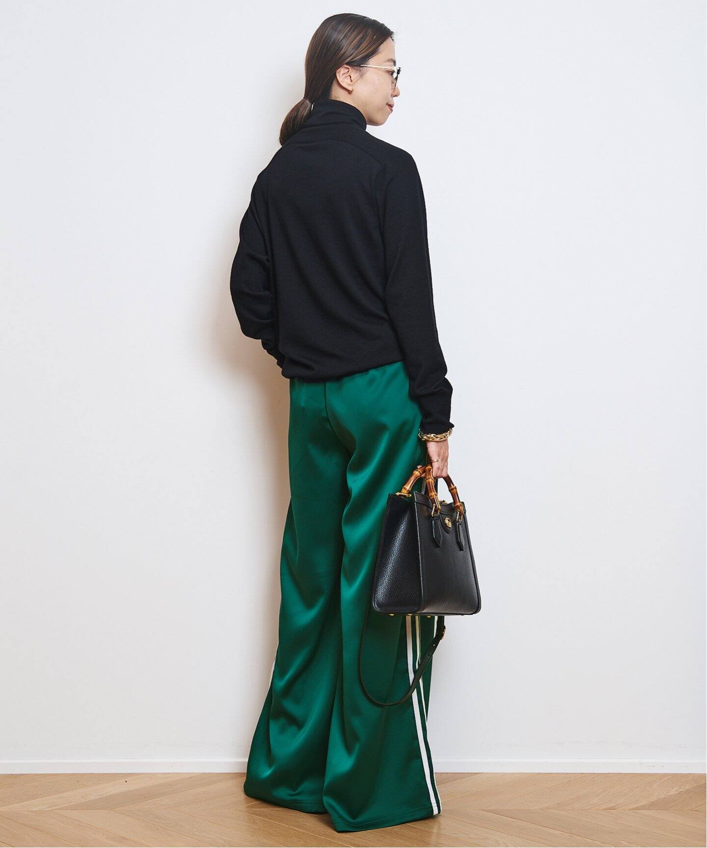 美品　adidasトラックパンツ緑　ワイドパンツ　CL+WIDE TP L 美品 adidasトラックパンツ緑 ワイドパンツ CL+WIDE TP L 美品