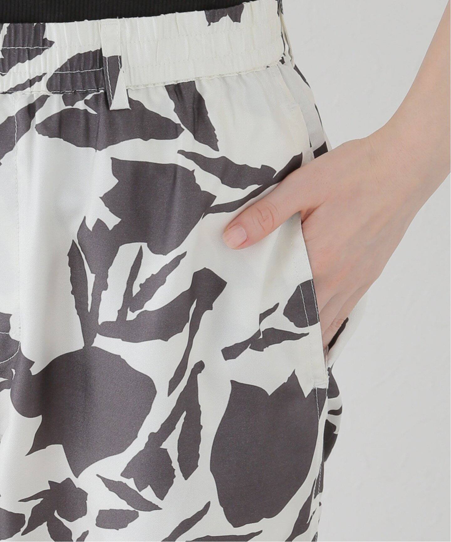 【BANANATIME/バナナタイム】ハナガラTAPERED パンツ美品！ BANANATIME/バナナタイム】Tapered 2 Pant