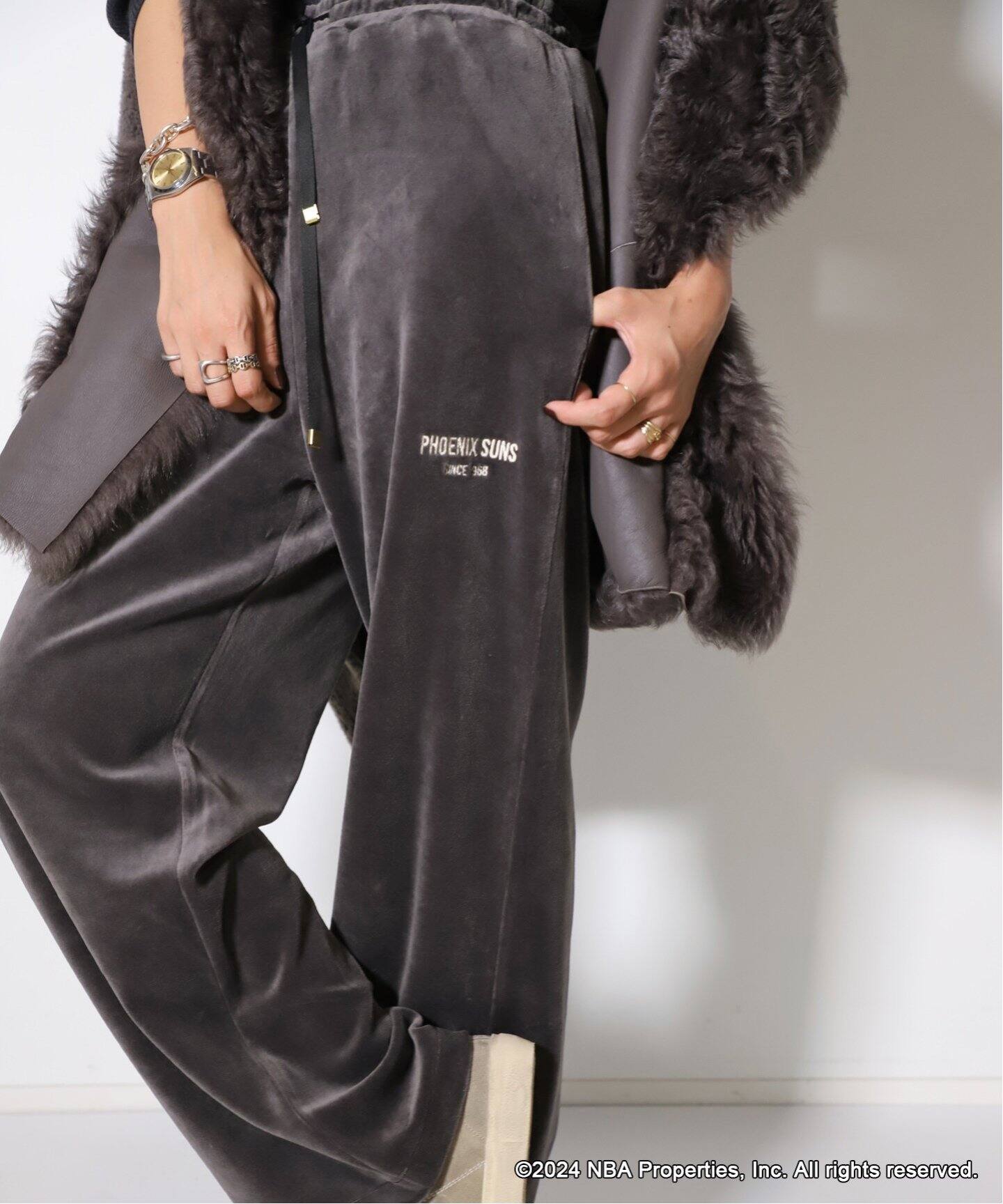 アパルトモンOFF THE COURT by NBA Velor Pants 