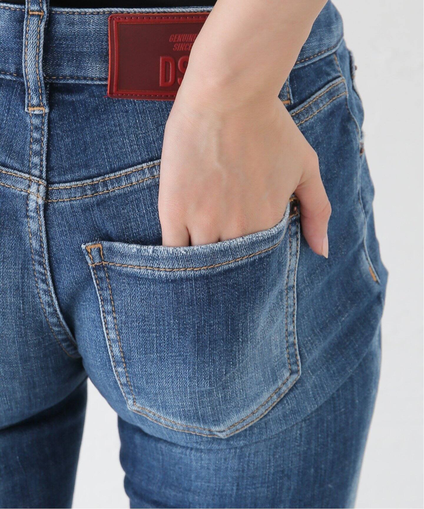 DSQUARED2/ディースクエアード】 Medium Waist Flare Jean（デニム 