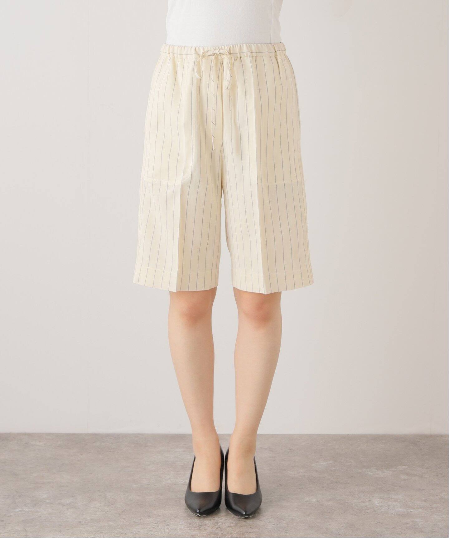 TOTEME/トーテム】Relaxed pinstrined shorts（スラックス）｜AP 
