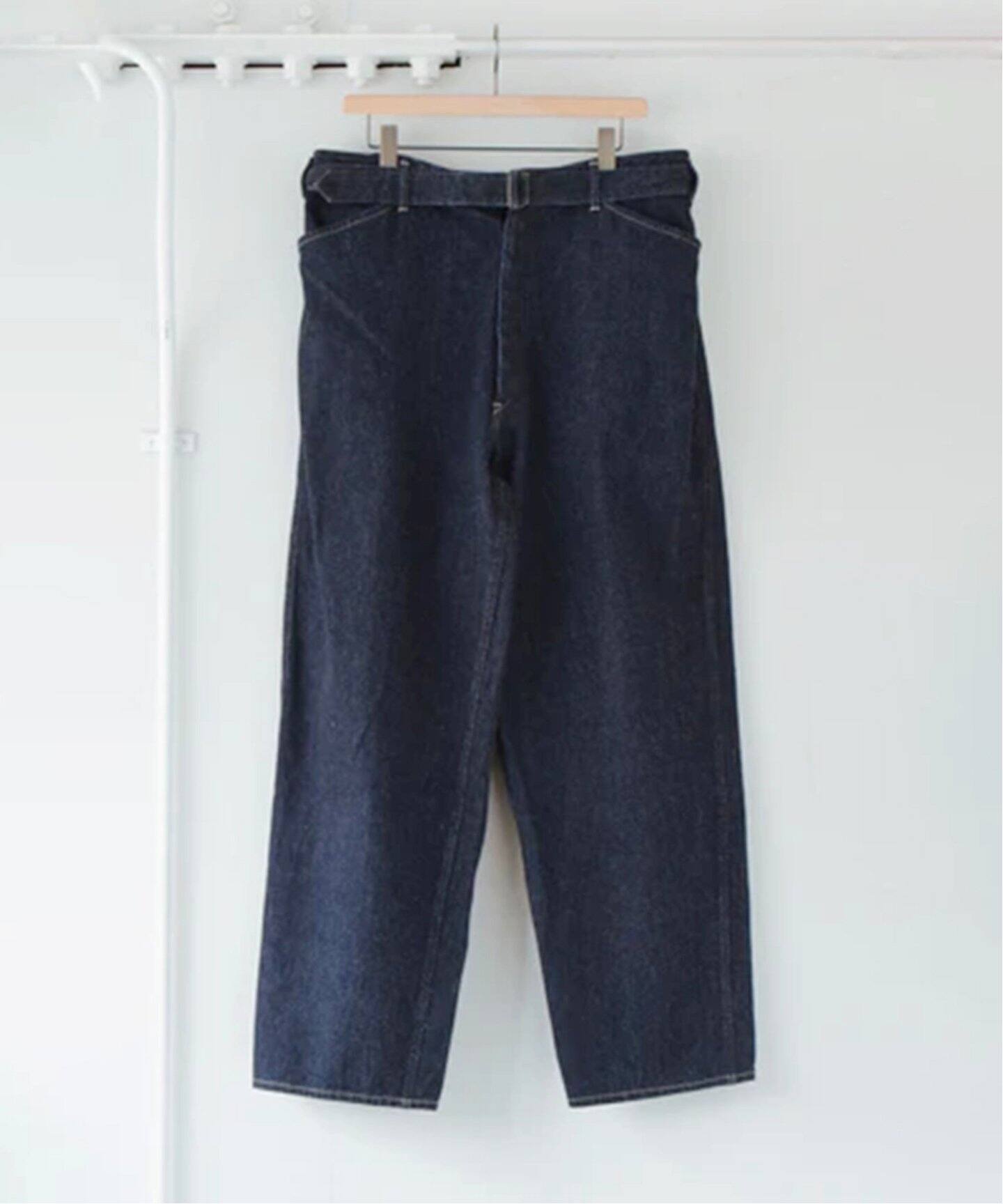 comoli / コモリ】デニム ベルテッドパンツ（デニムパンツ・ジーンズ  