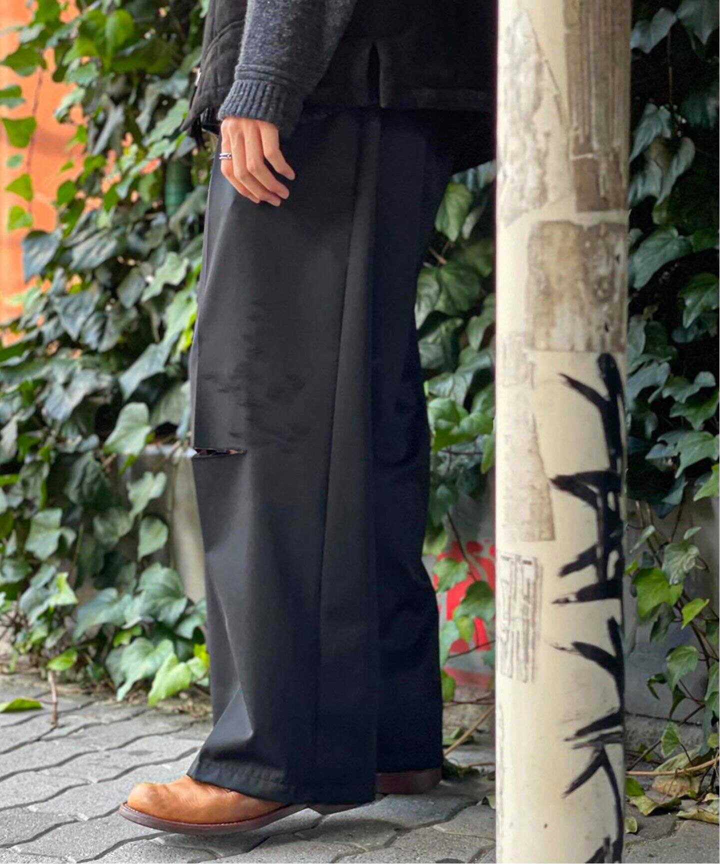ANCELLM / アンセルム】WOOL DAMAGE WIDE SLACKS（スラックス）｜WISM 
