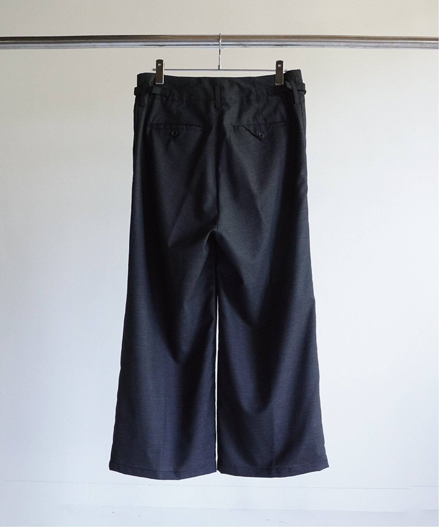 ANCELLM / アンセルム】WOOL DAMAGE WIDE SLACKS（スラックス）｜WISM 