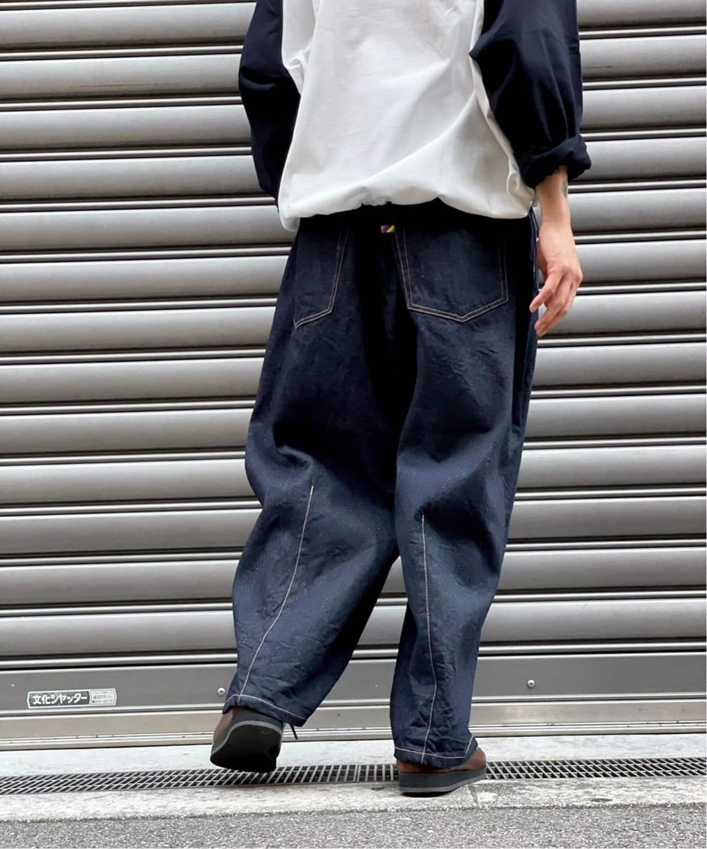 is-ness / イズネス】SILK DENIM 5PK BALLOON PANTS（デニム