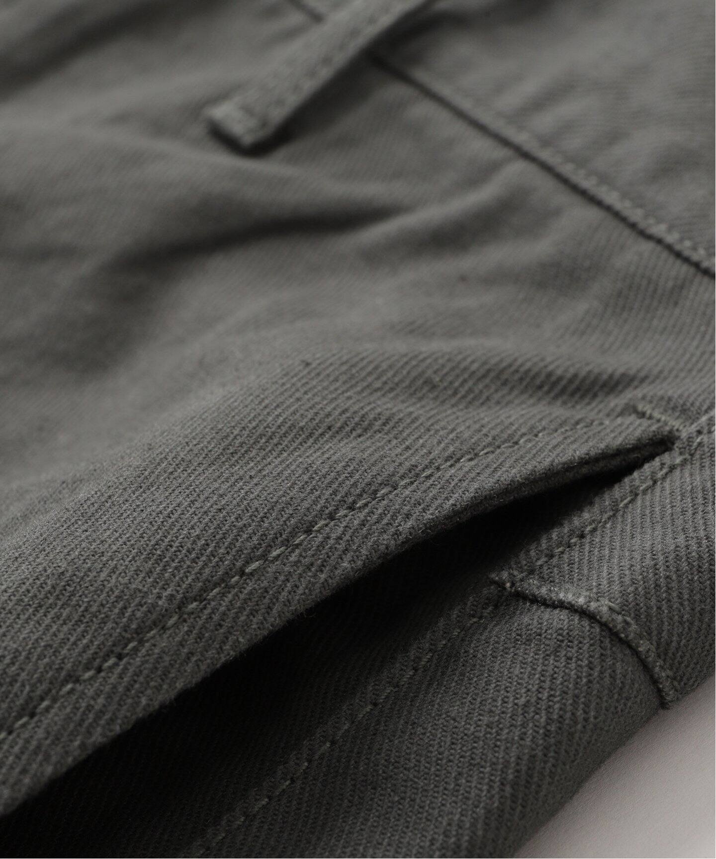 現行25SS ジャーナルスタンダード コクーンパンツ　ブロッキング テック カーヴドパンツ（チノパンツ）｜JOURNAL STANDARD