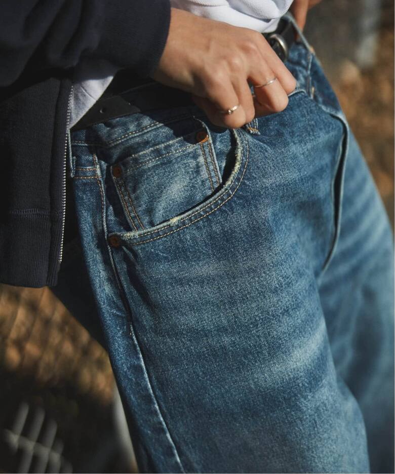 追加》LEVI