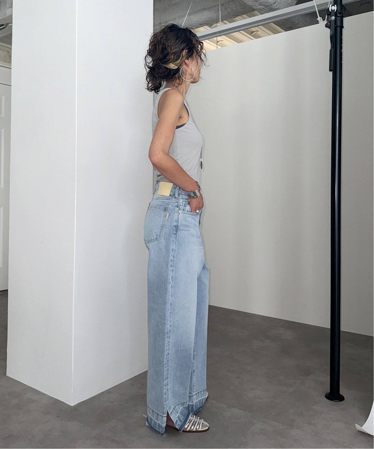 DU JOUR/デュ ジュール CROP TAPER JEAN（デニムパンツ