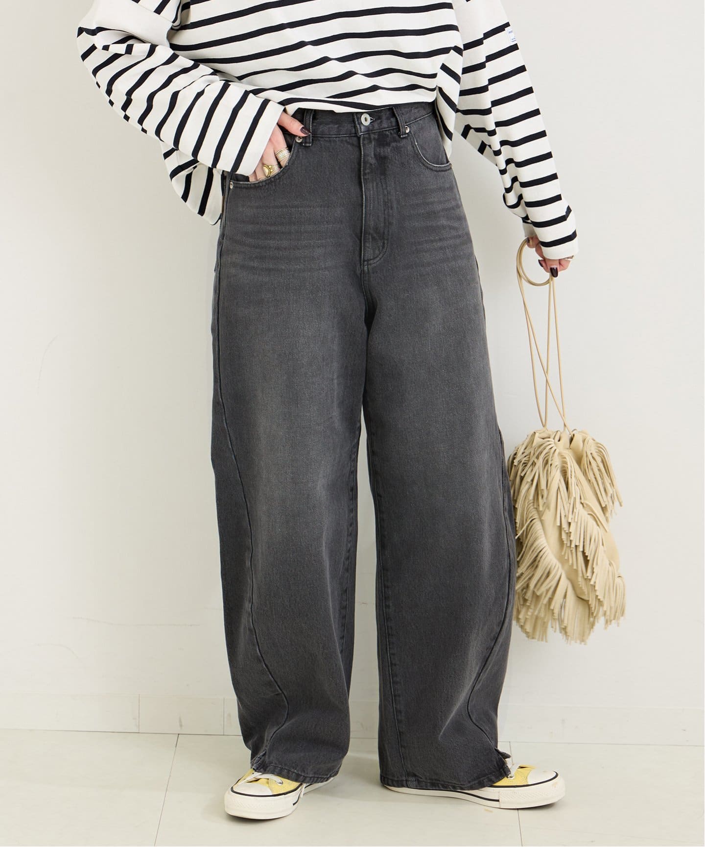 DU JOUR/デュ ジュール BARREL BAGGY JEAN（デニムパンツ