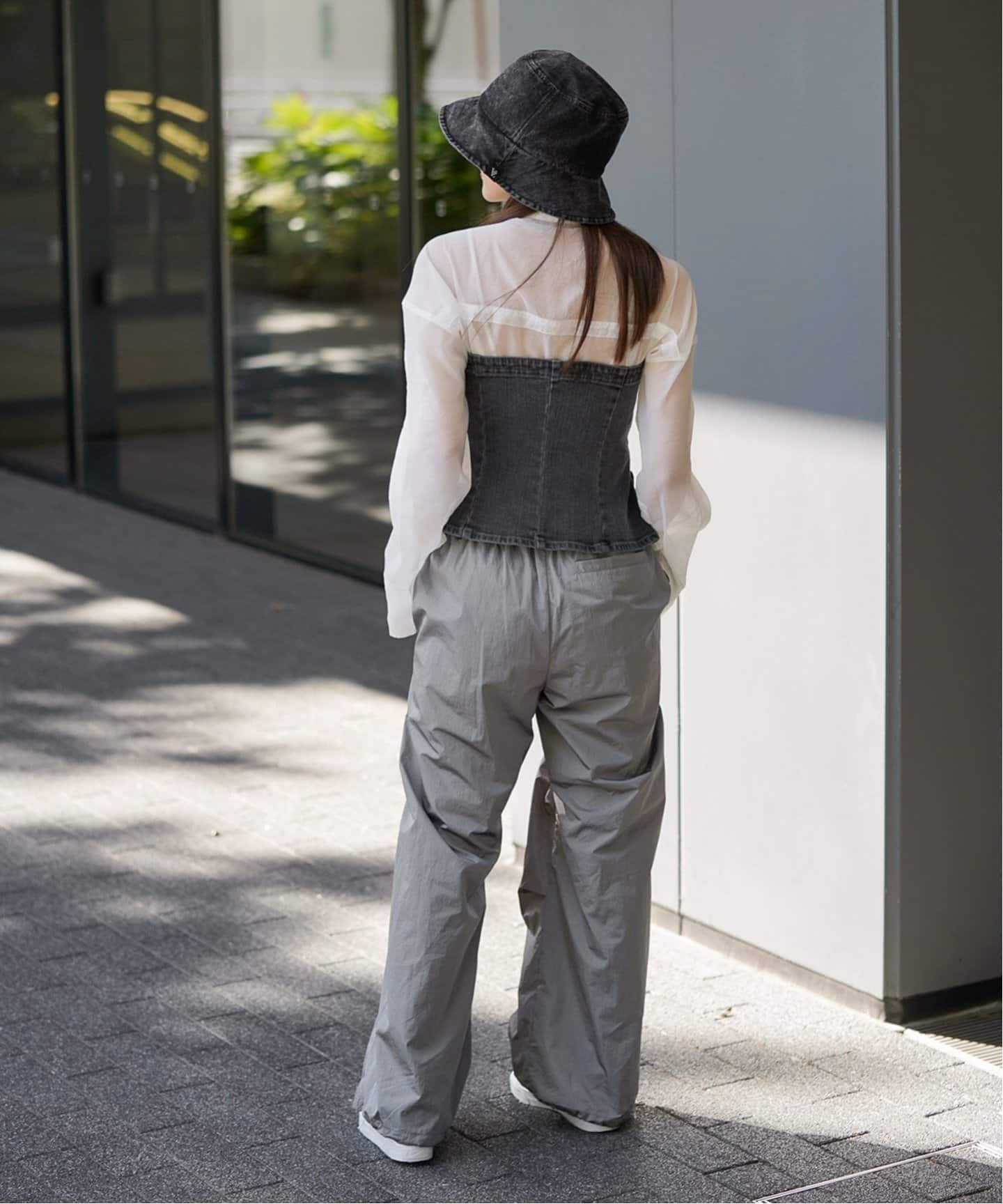 SEQUENZ（シークエンズ）】SQNZ SPORTS NYLON PANTS / ドロー