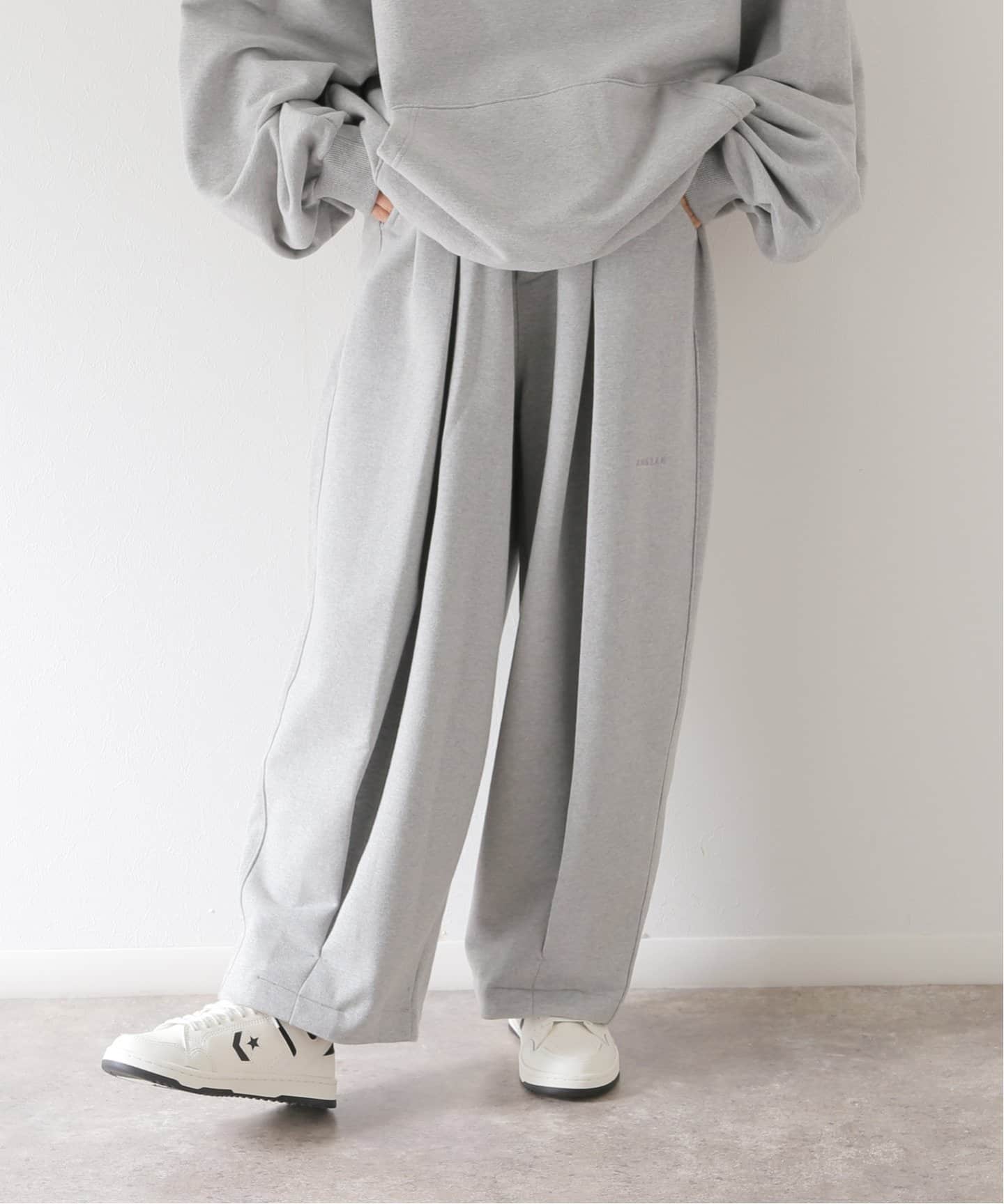 ANGLAN / アングラン】Valley Tuck Sweat Balloon Pants