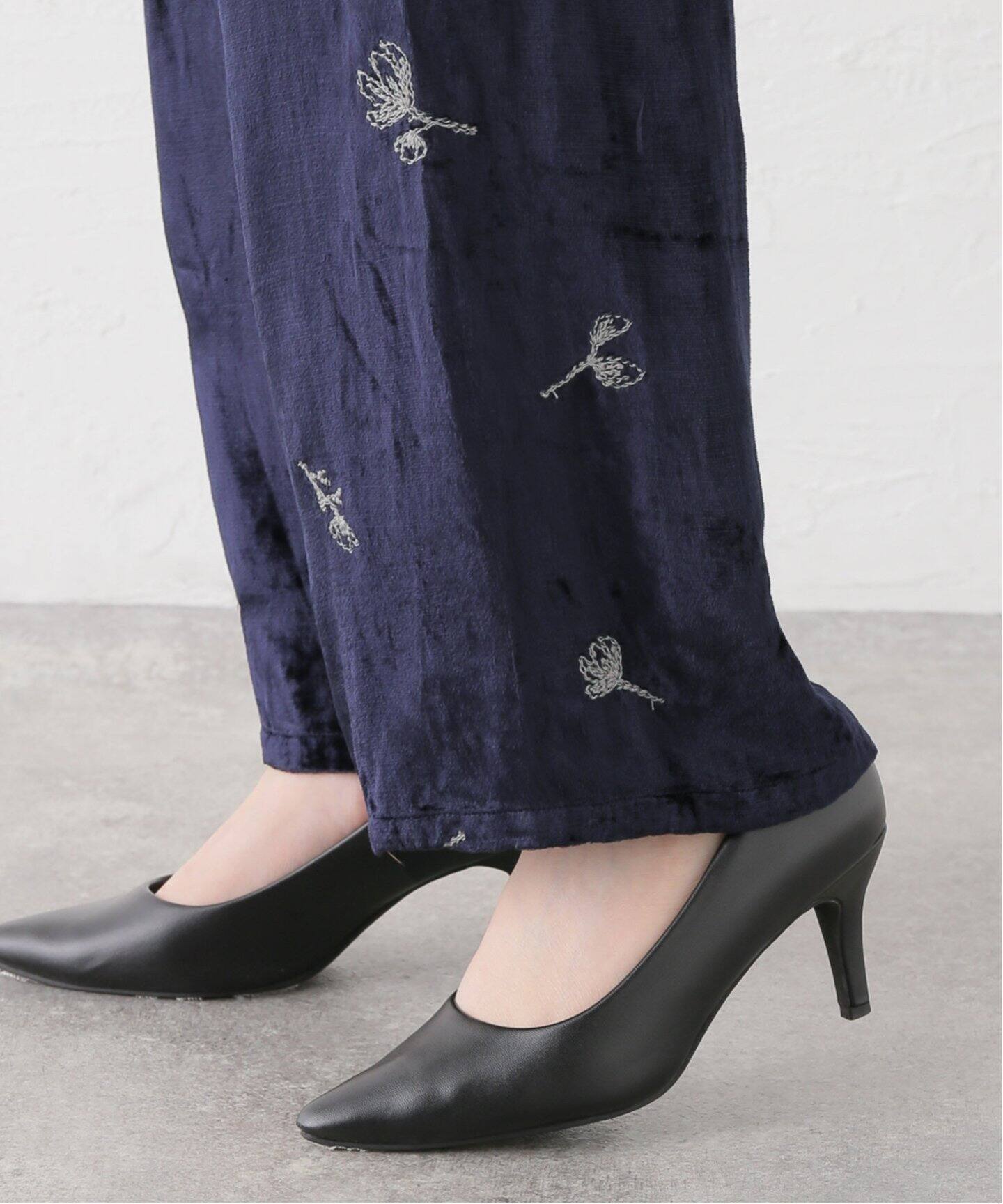 TODAYFUL / トゥデイフル Embroidery Velour Pants（その他パンツ 